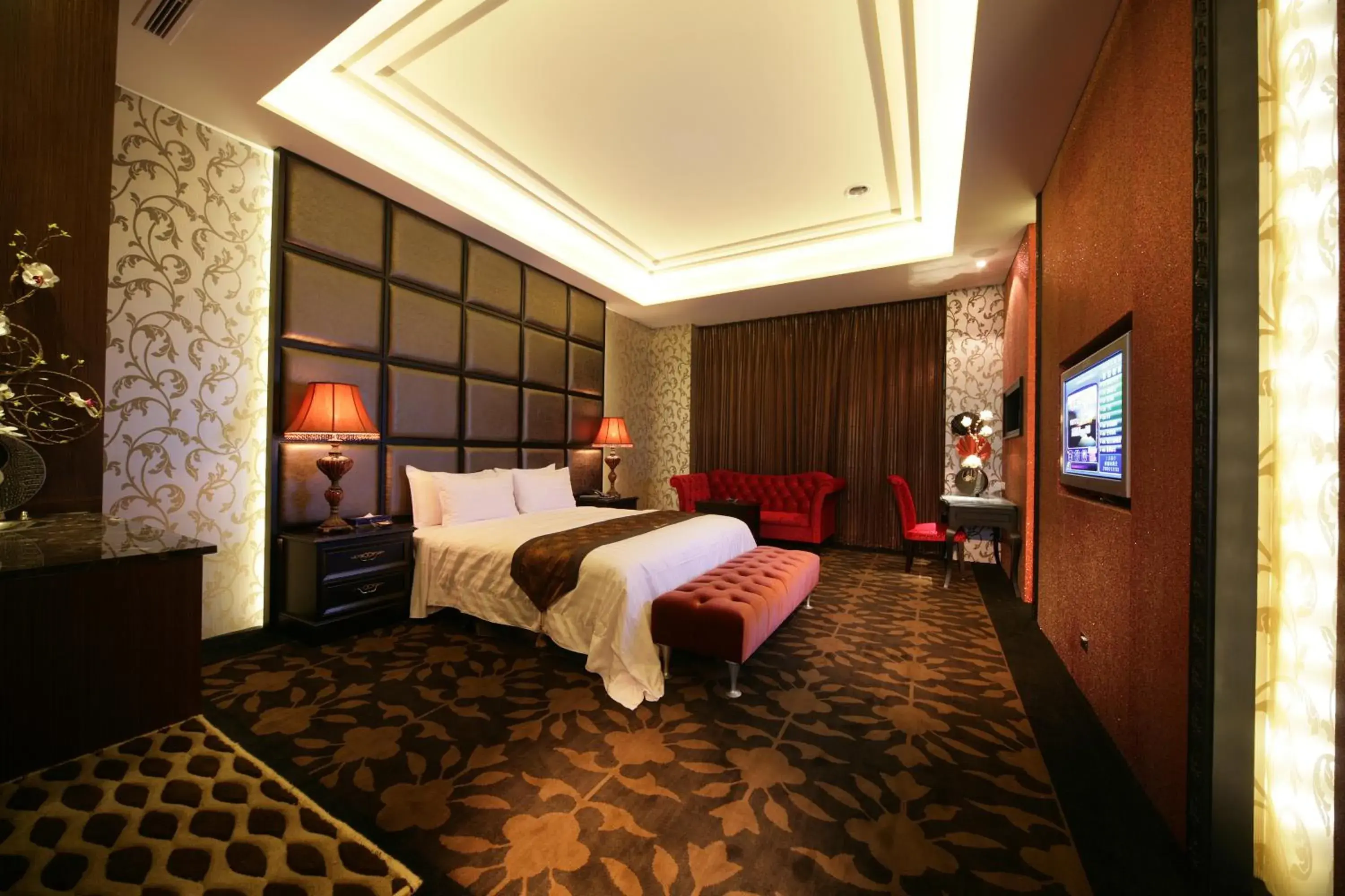 Photo of the whole room, Bed in Dubai Villa Motel