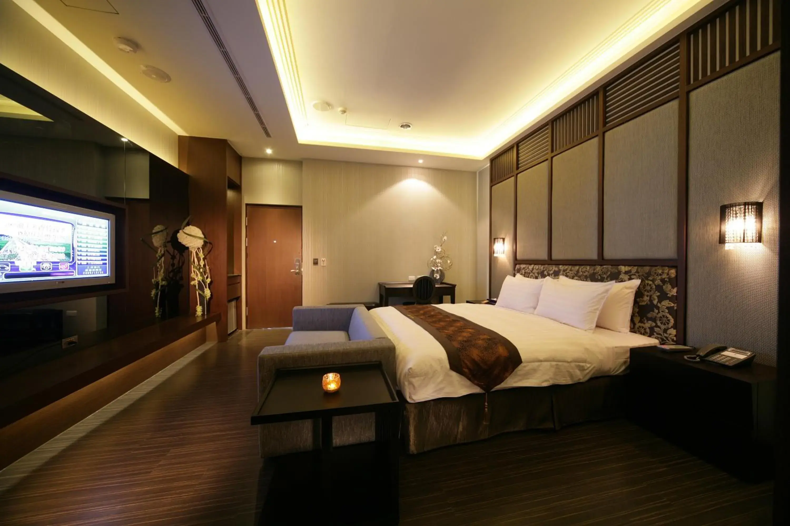 Photo of the whole room, Bed in Dubai Villa Motel