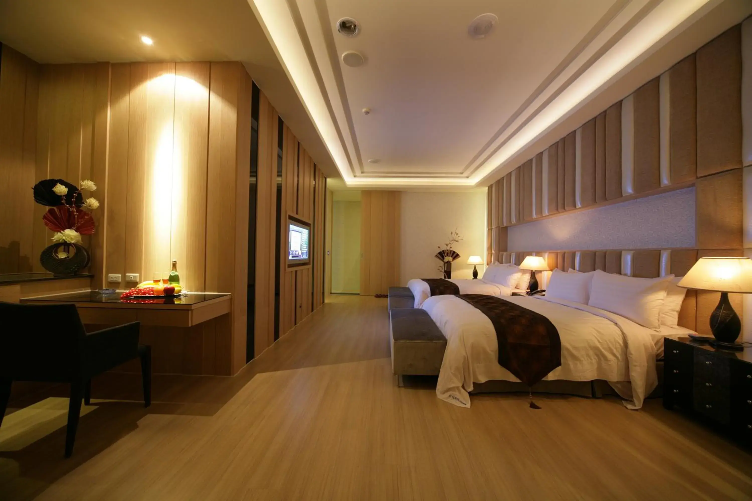 Bed in Dubai Villa Motel