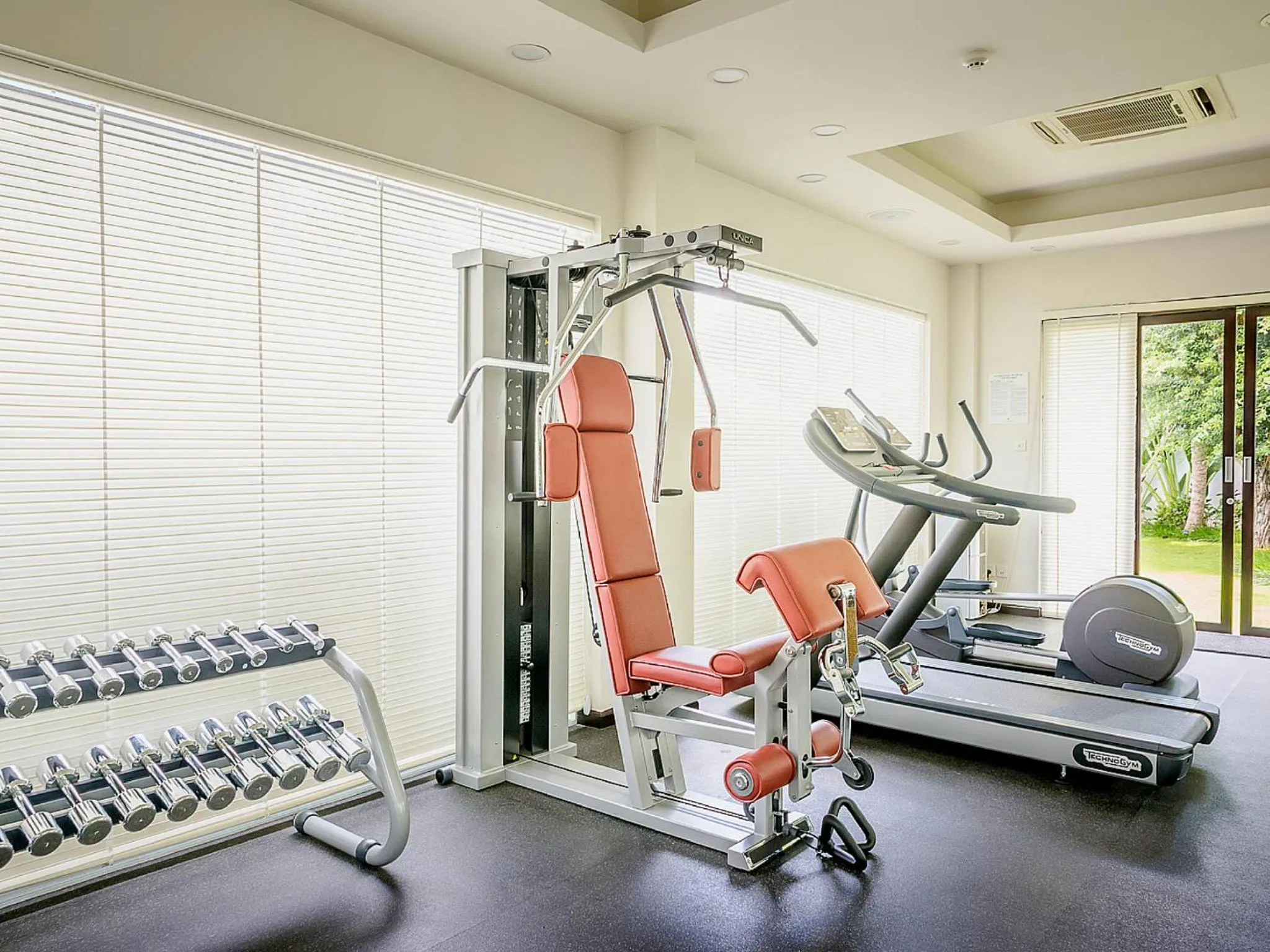 Fitness centre/facilities in Villa Song Saigon