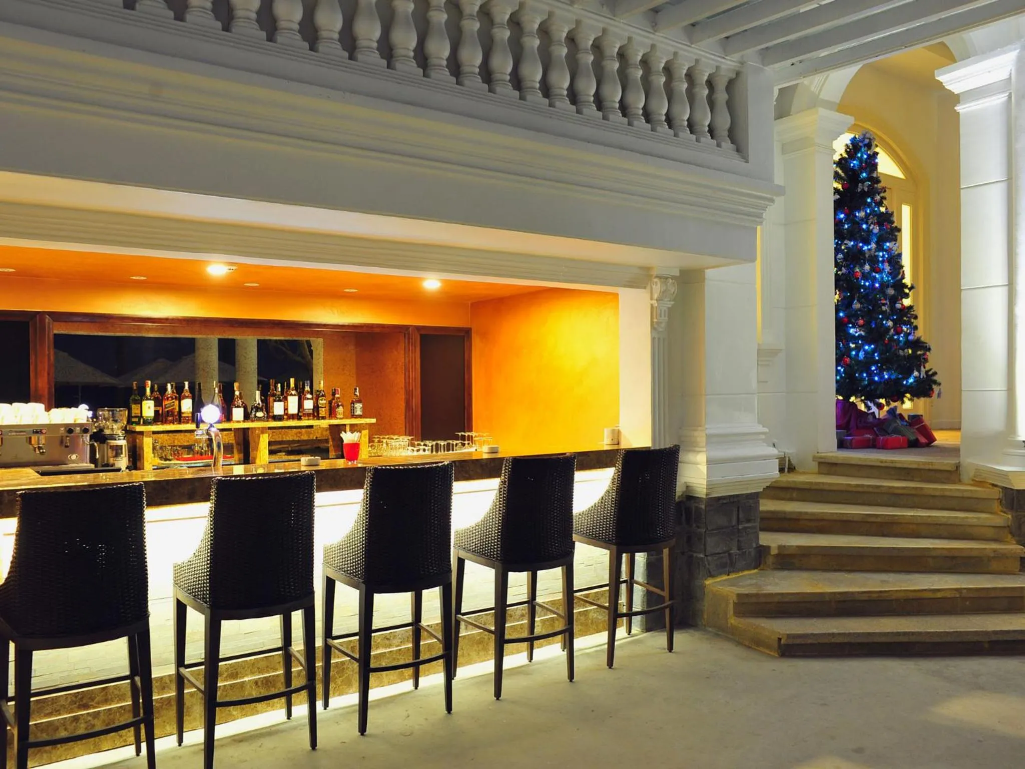 Restaurant/places to eat in Villa Song Saigon