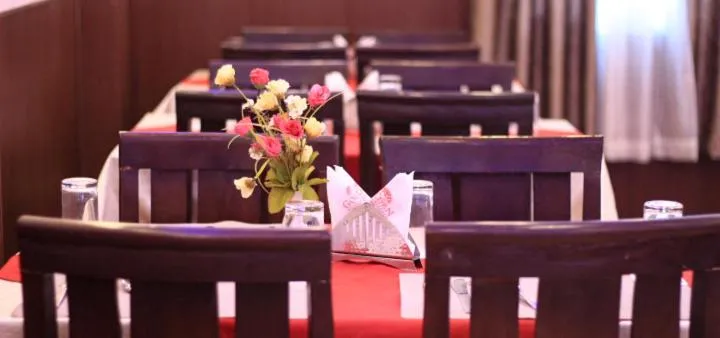 Restaurant/places to eat in Golden Oren Hotels and Spa