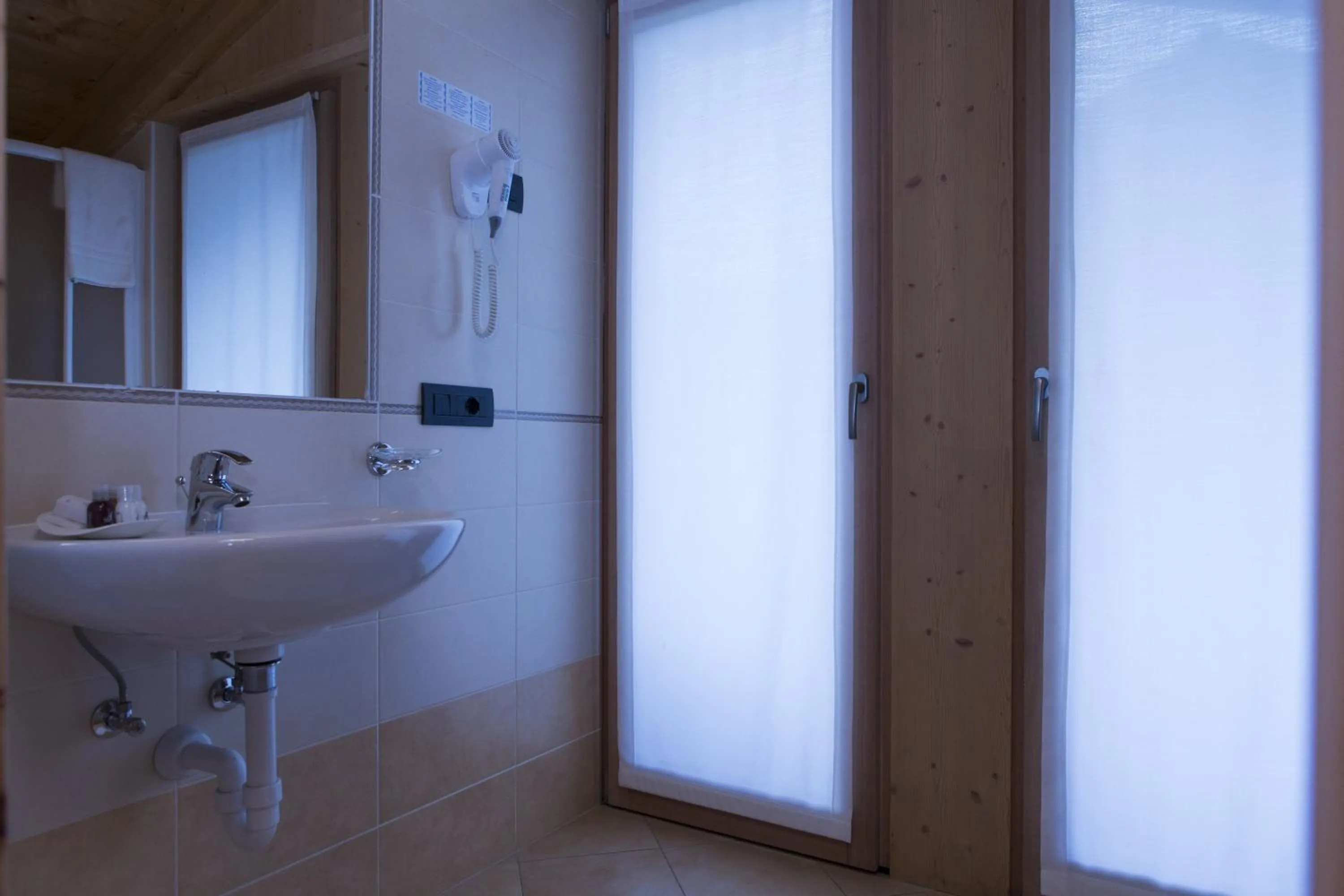 People in B&B The King