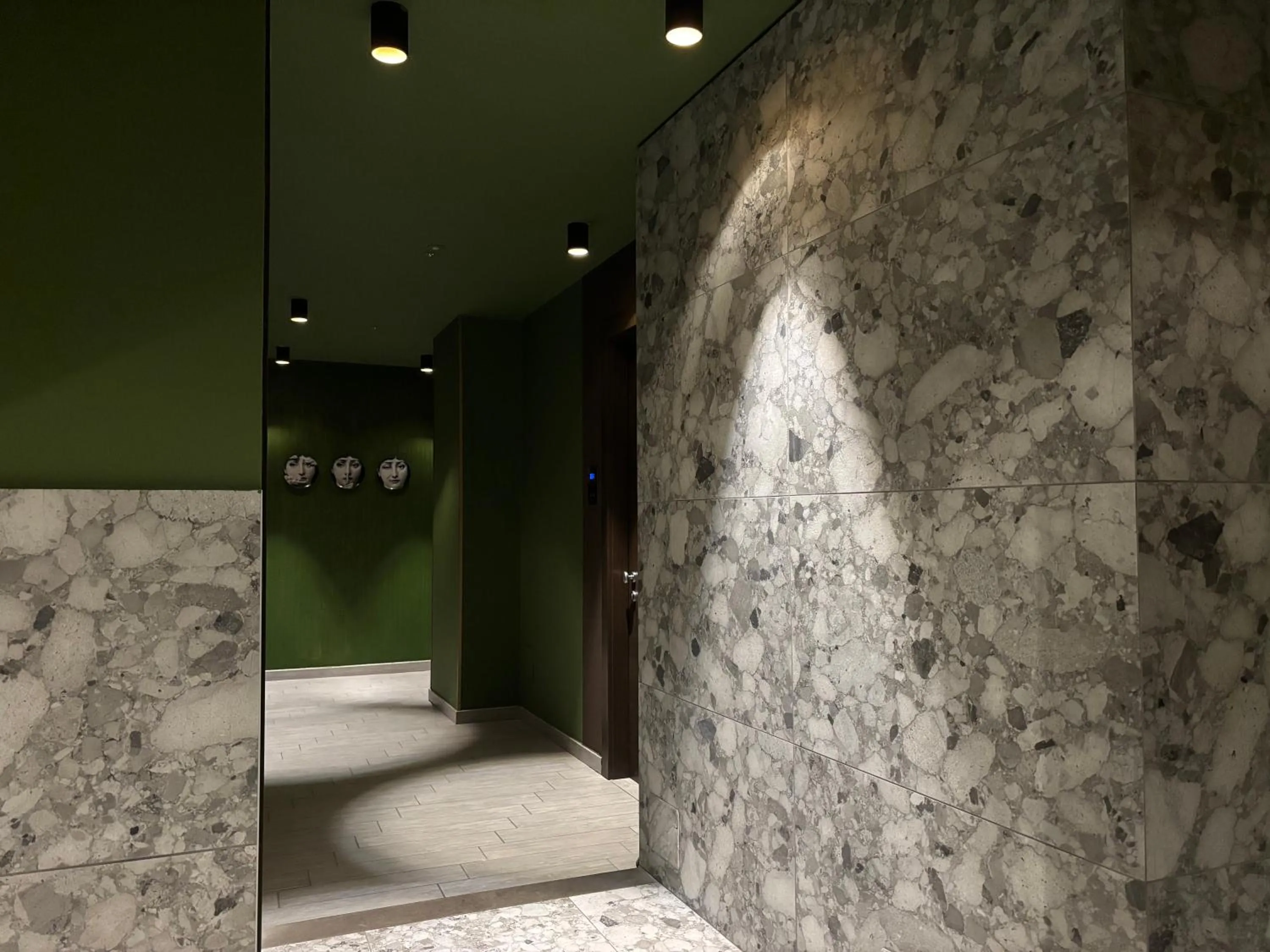 Lobby or reception in AV Hotel Milano