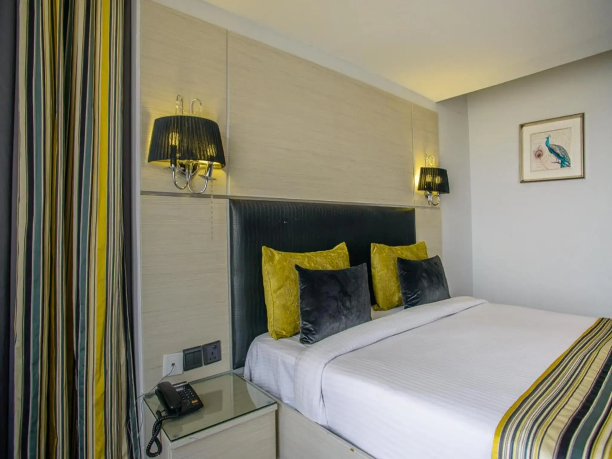 Photo of the whole room, Bed in Cloud Hotel & Suites Photo of the whole room, Bed in Cloud Hotel & Suites