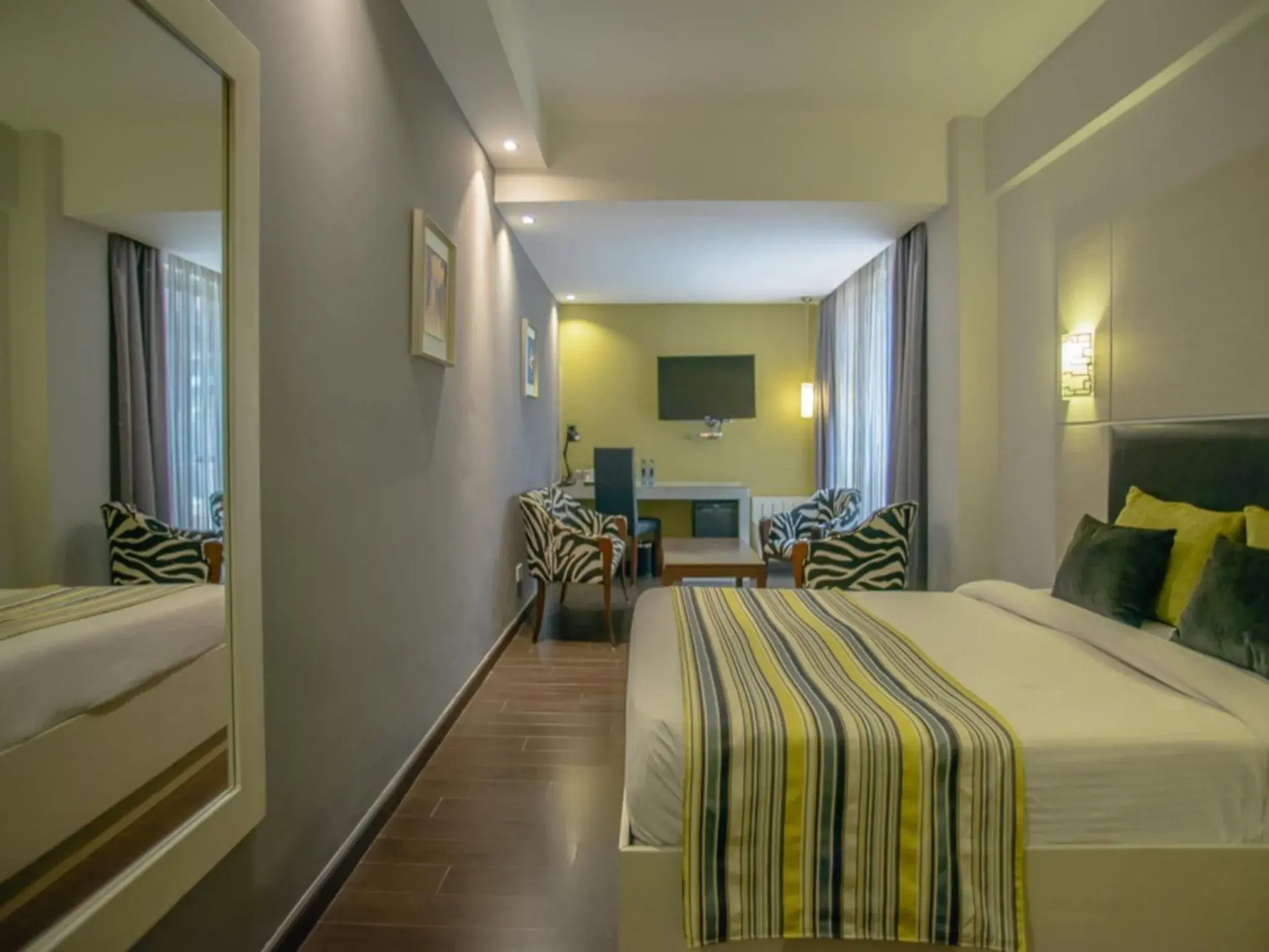 Photo of the whole room, Bed in Cloud Hotel & Suites Photo of the whole room, Bed in Cloud Hotel & Suites