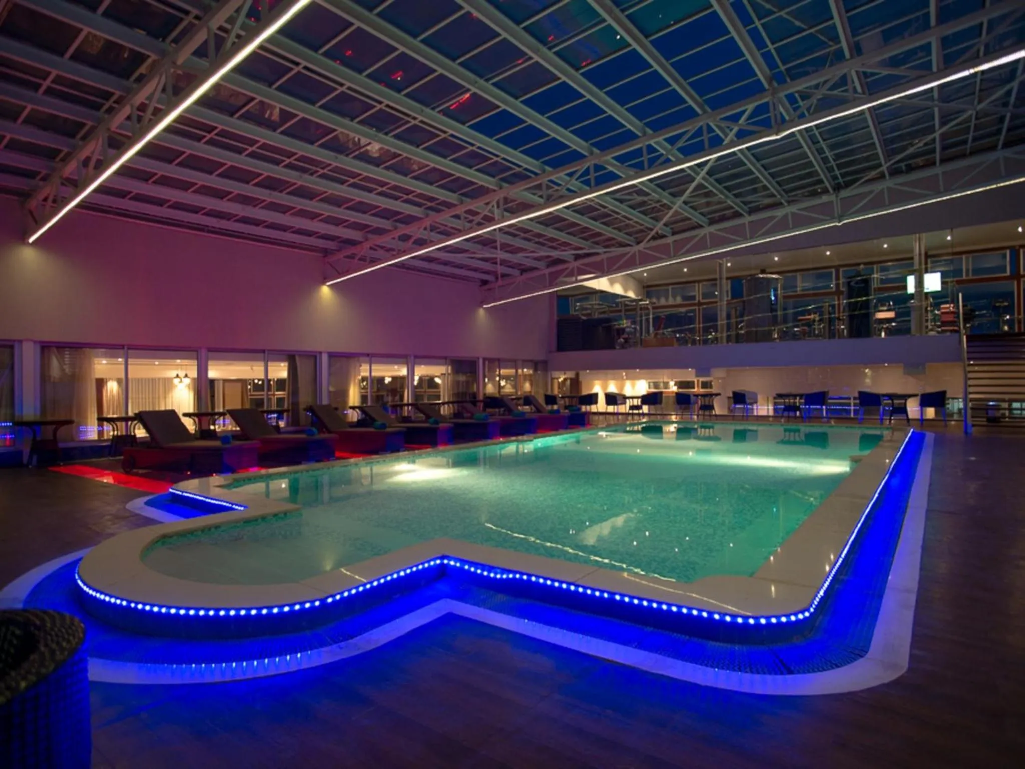 Swimming pool in Cloud Hotel & Suites