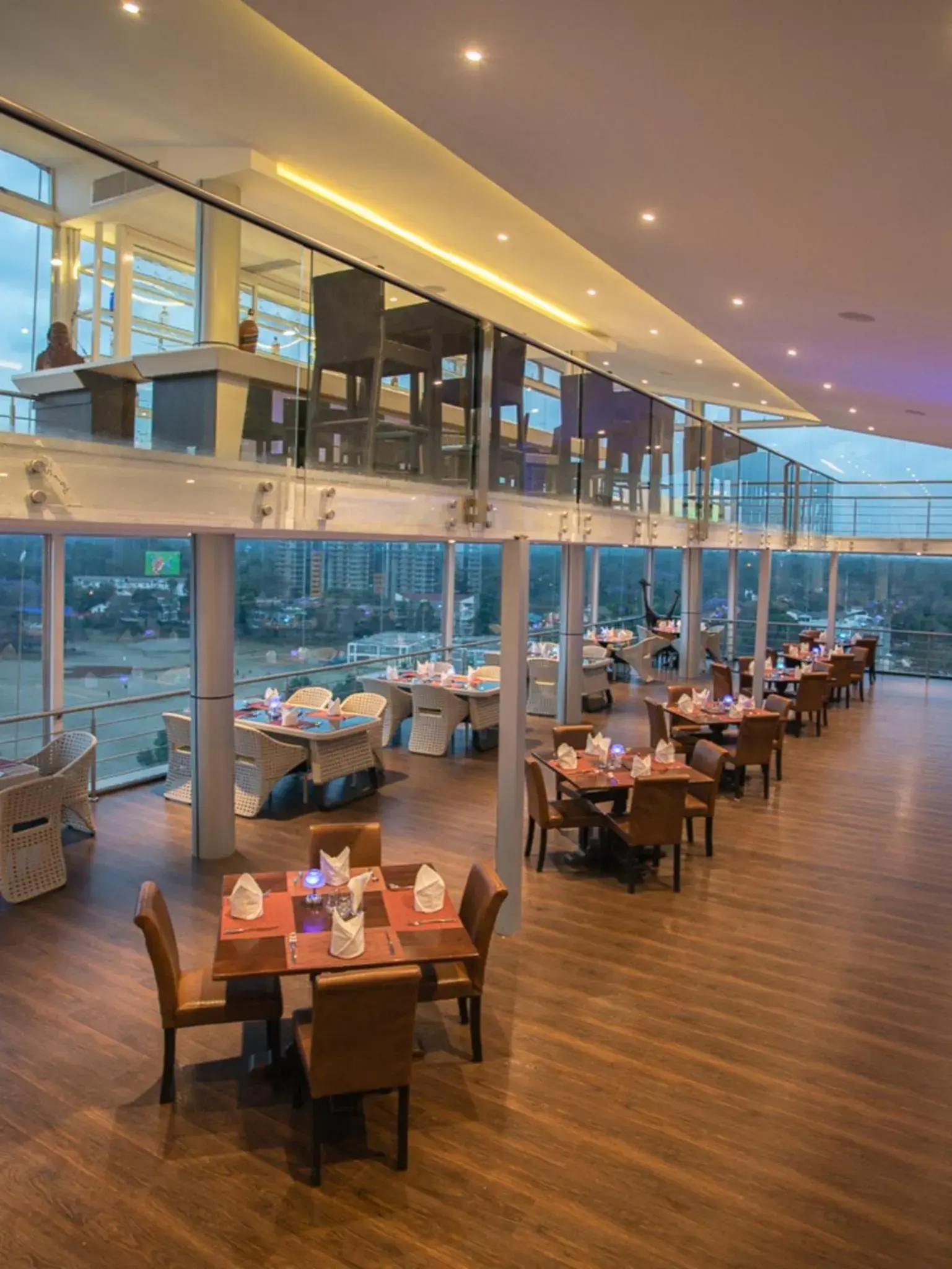 Restaurant/places to eat in Cloud Hotel & Suites Restaurant/places to eat in Cloud Hotel & Suites