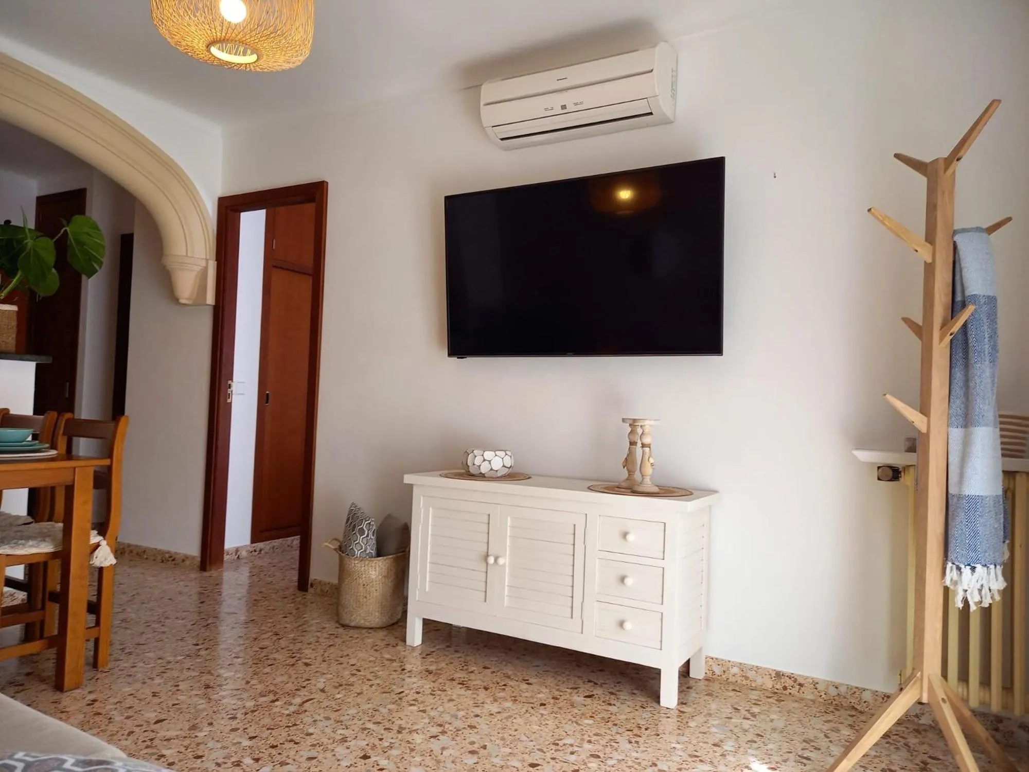 TV and multimedia in Hotel Nou Can Guillem