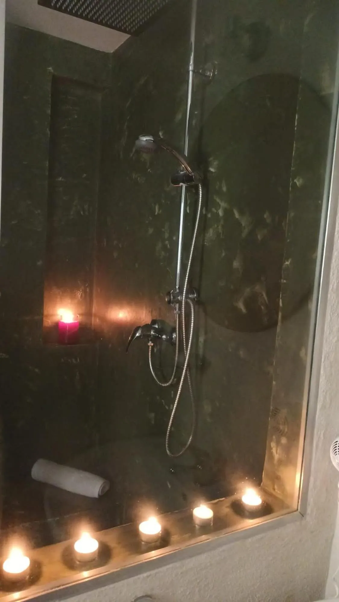 Shower in Dimora Mazzini