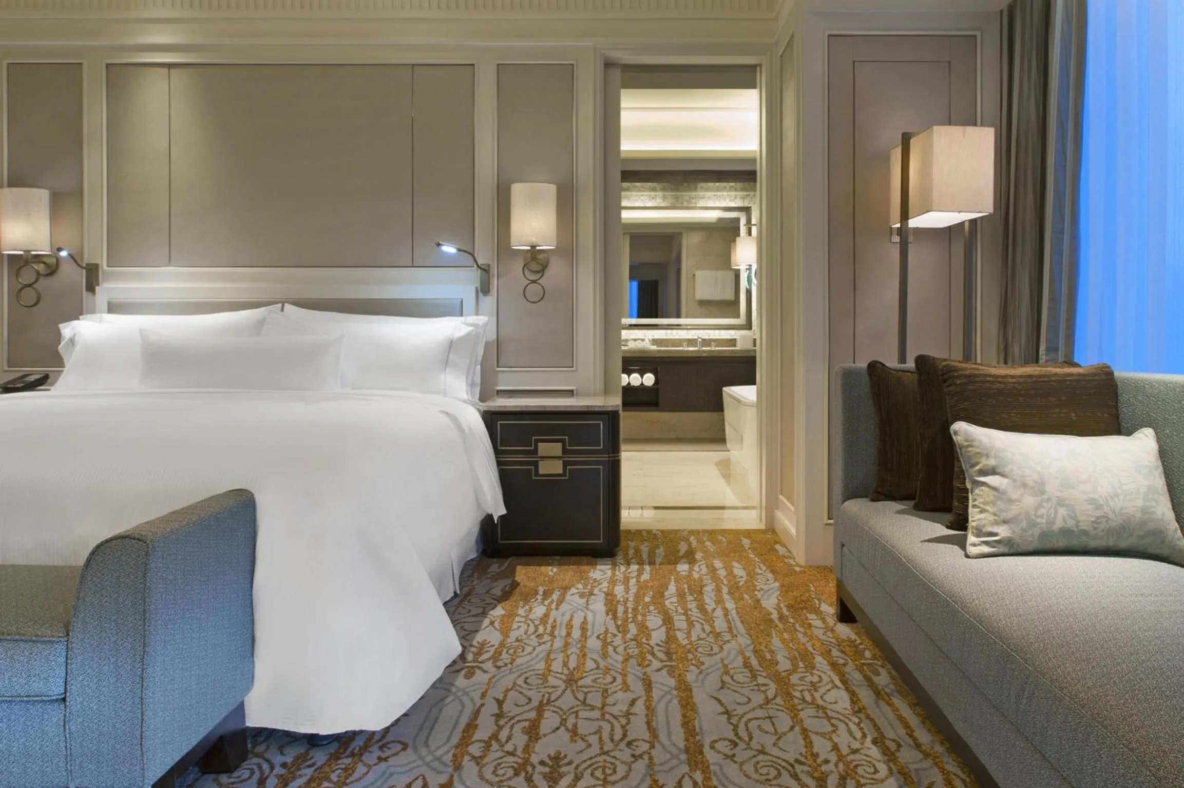 Photo of the whole room, Bed in The Westin Qingdao - Instagrammable