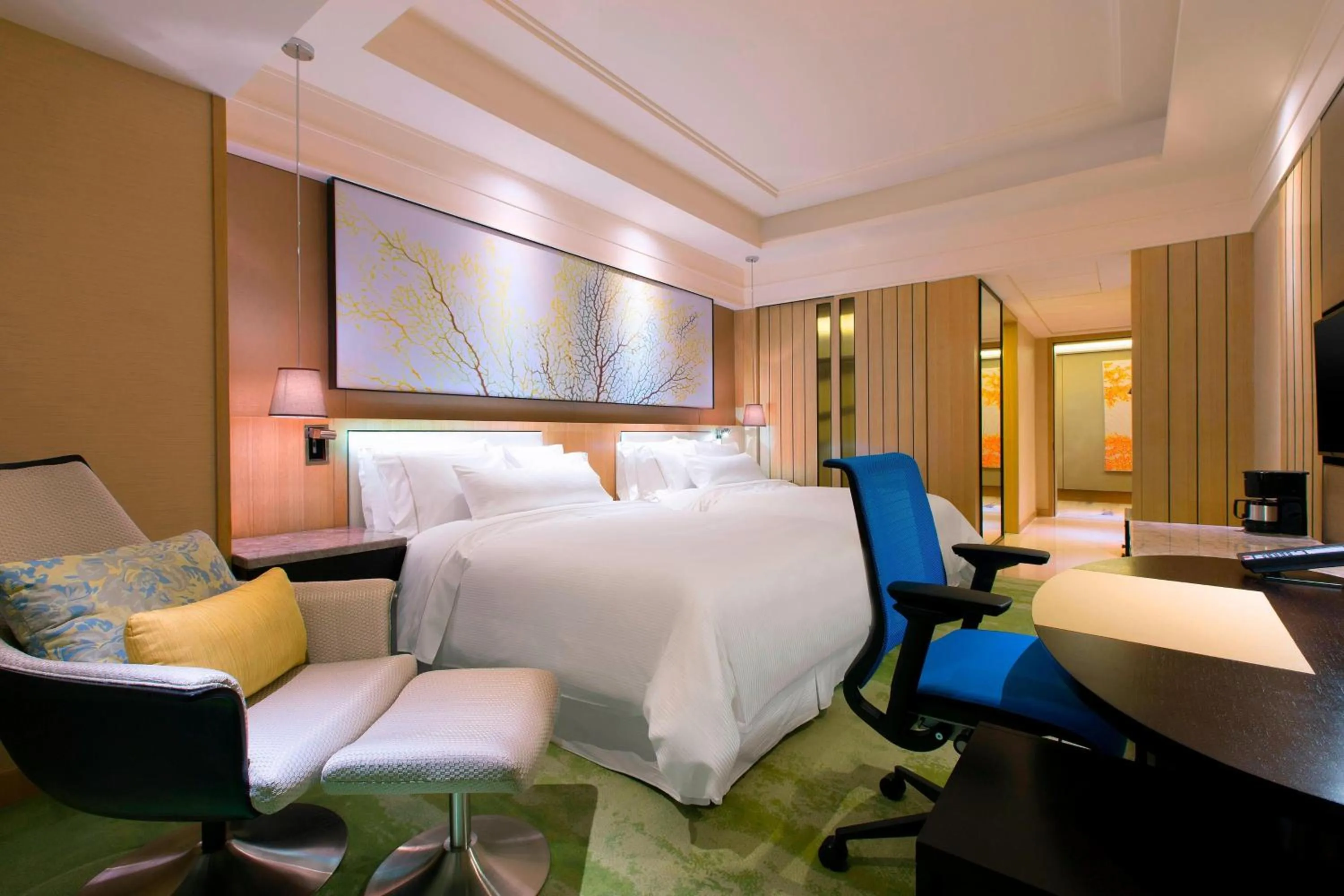 Photo of the whole room, Bed in The Westin Qingdao - Instagrammable