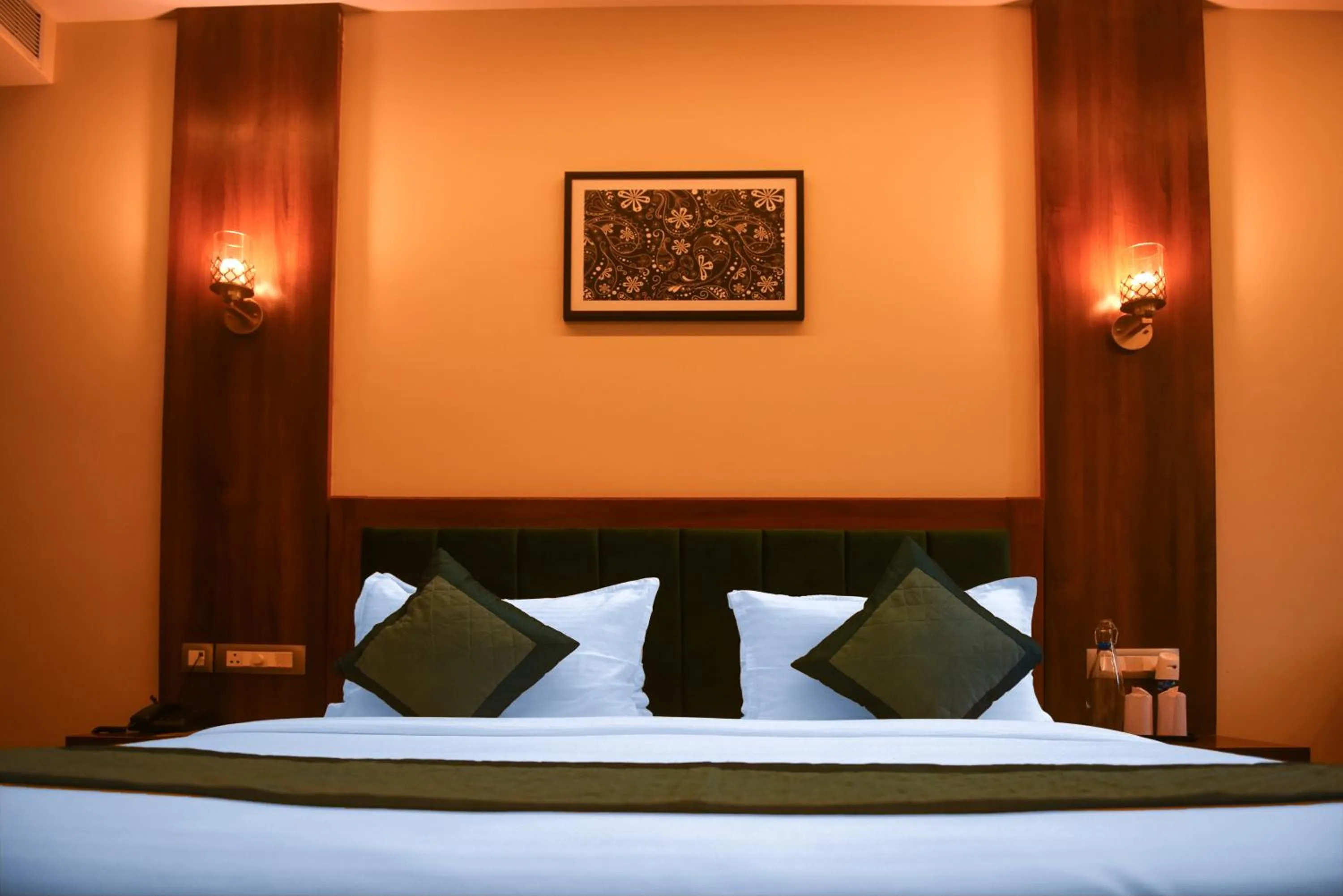 Bedroom, Bed in The Abhyudyam Ganga