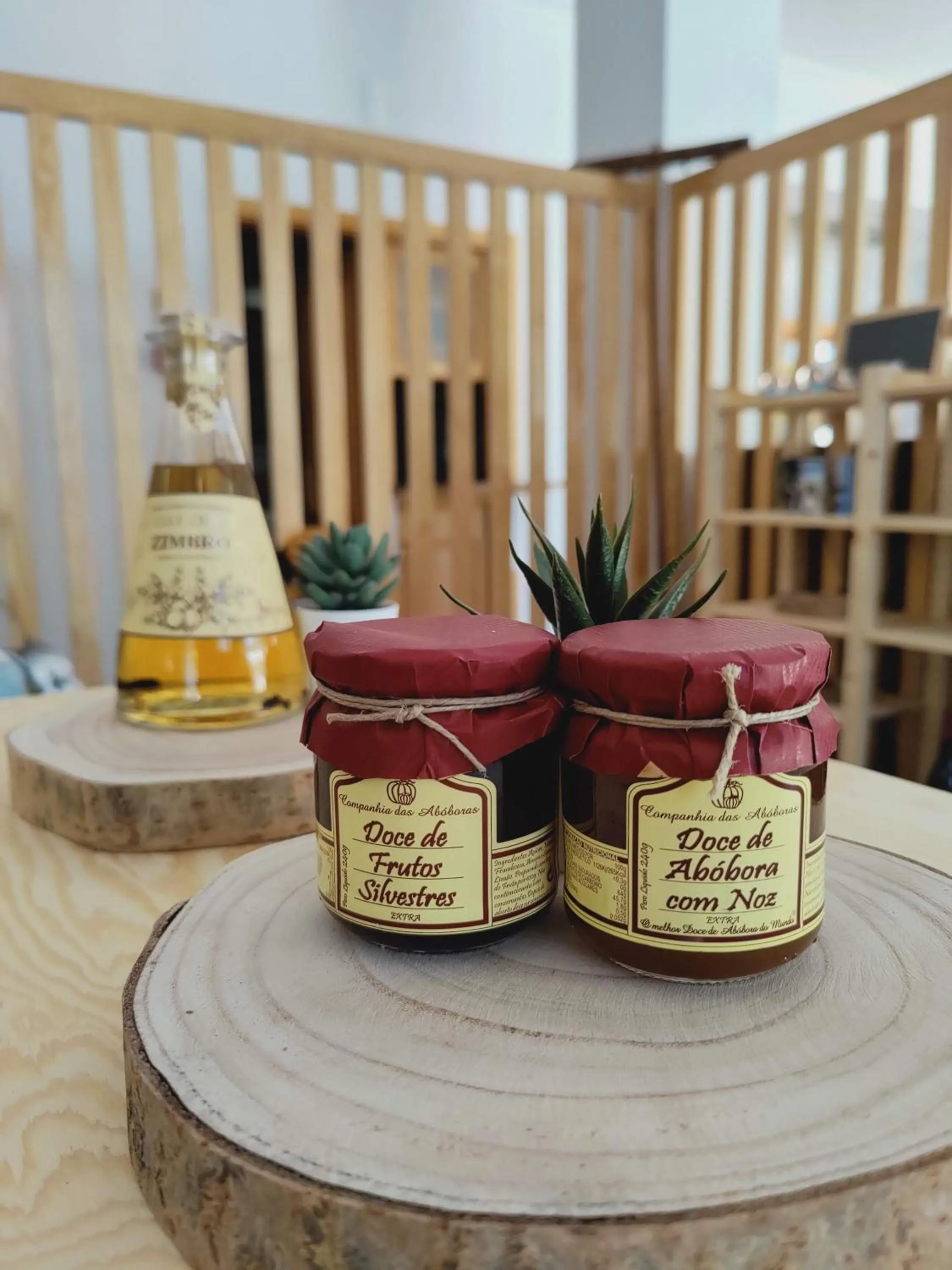 On-site shops in Vale do Zêzere Hotel