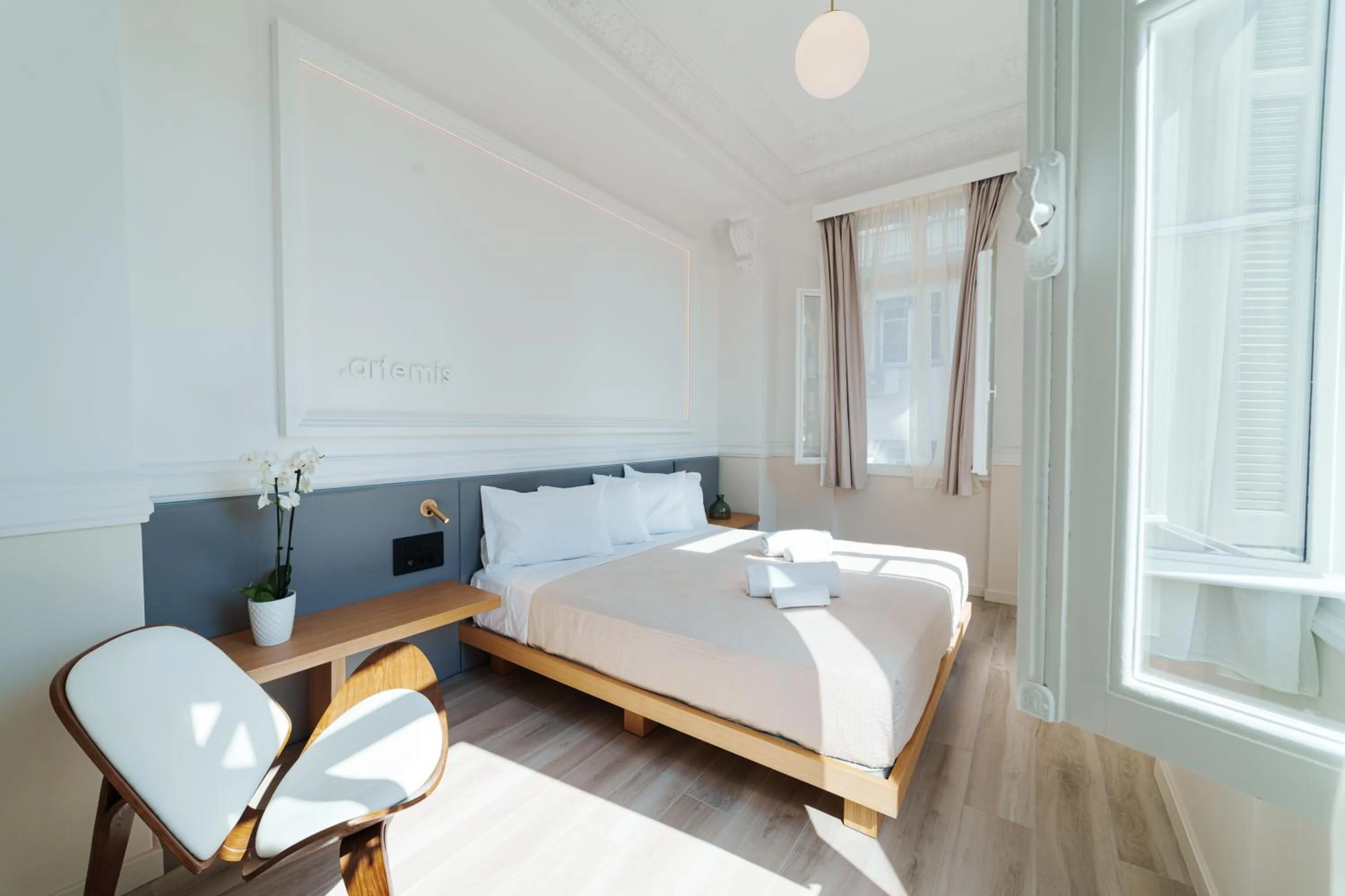 Bedroom, Bed in Agora Athens Suites