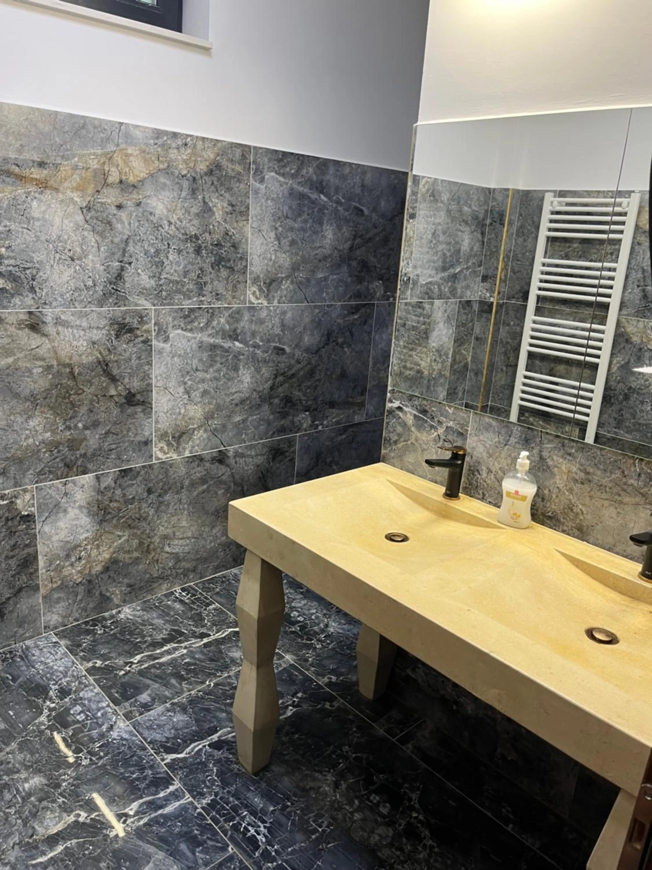 Bathroom in Pensiunea View Cluj, panoramă superbă, liniște în natură, acces rapid la oraș