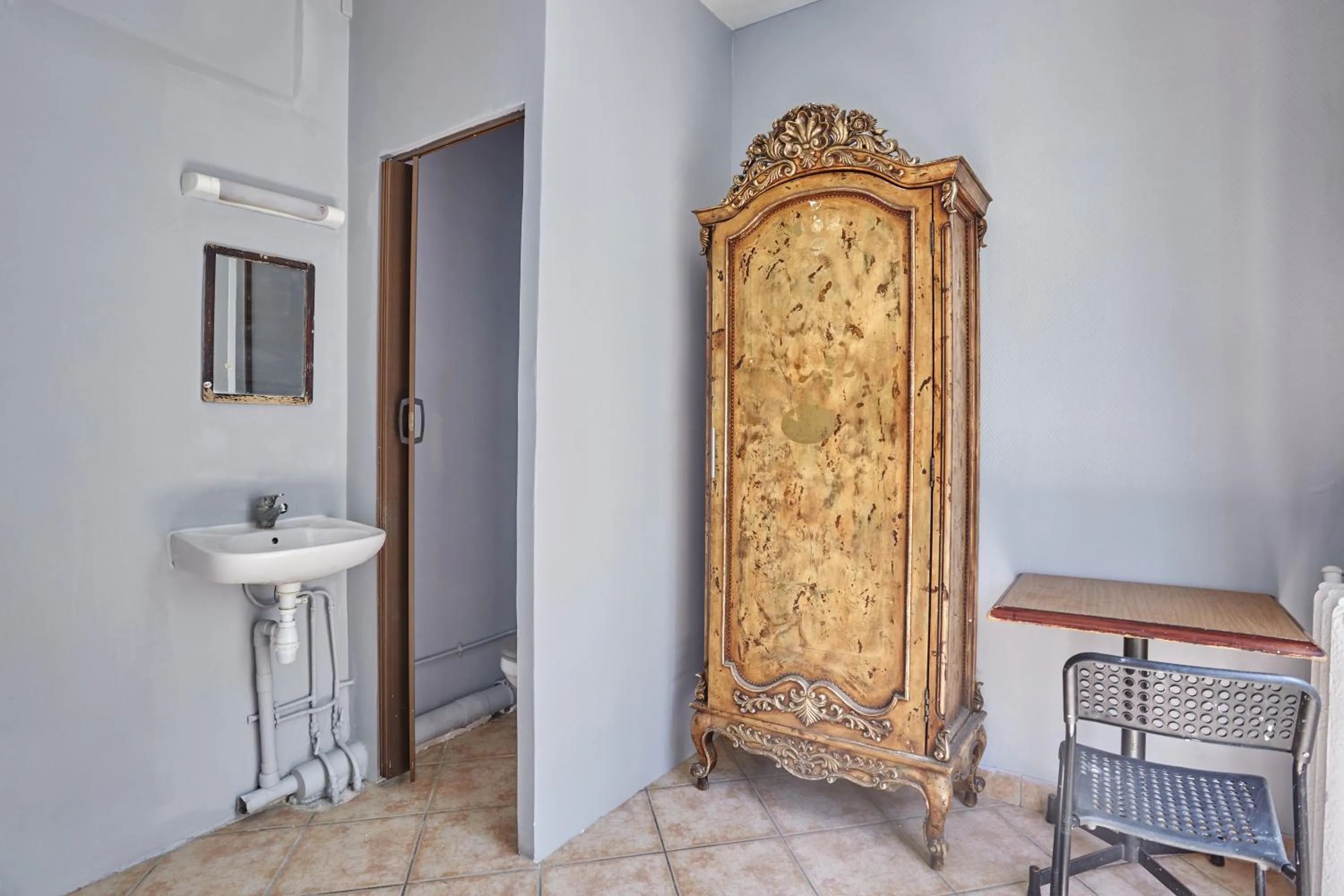 Seating area in Le Petit Borda