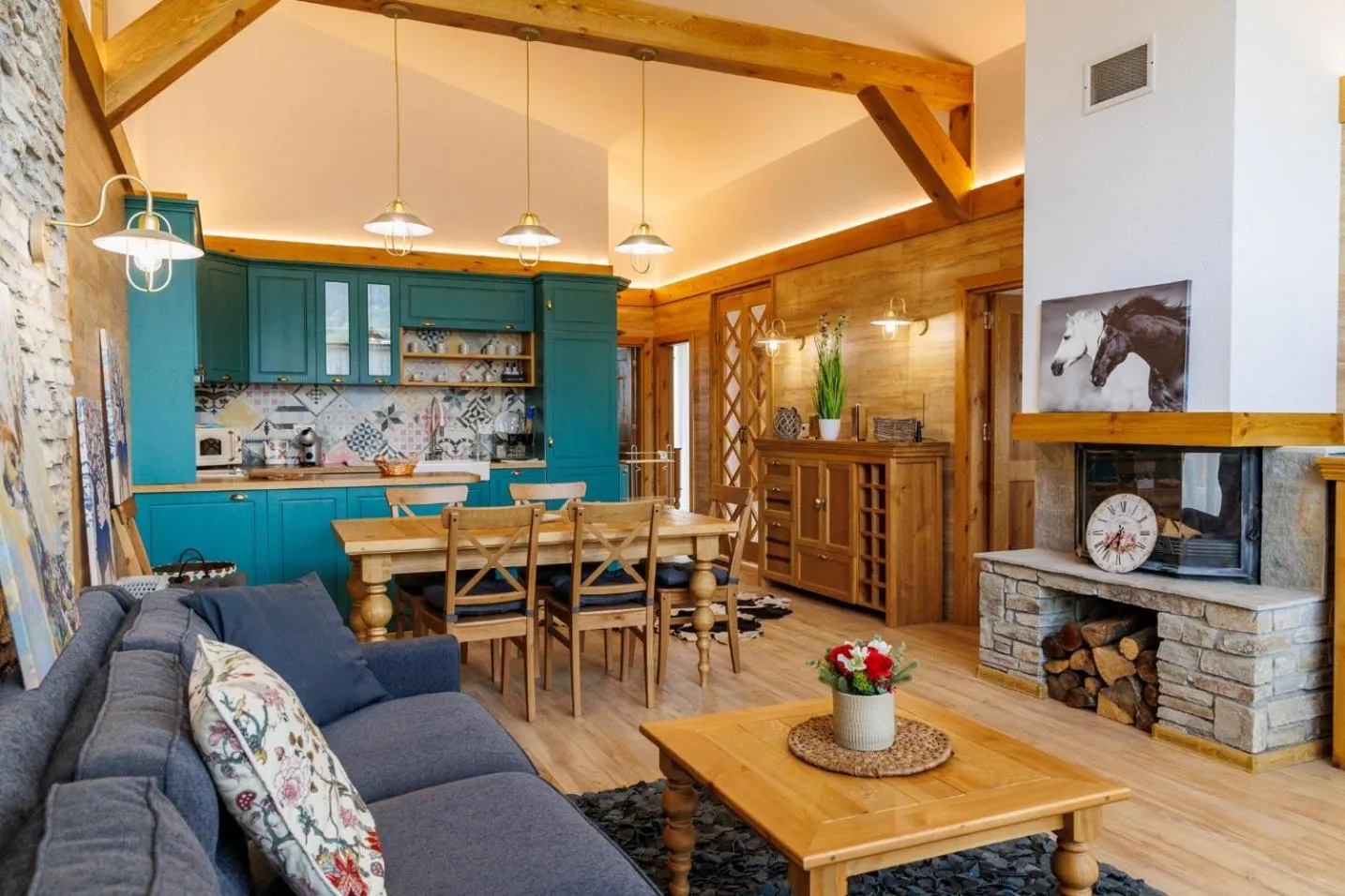 TV and multimedia in Villa Letizia & Raphael w Sauna near Pirin Golf Resort