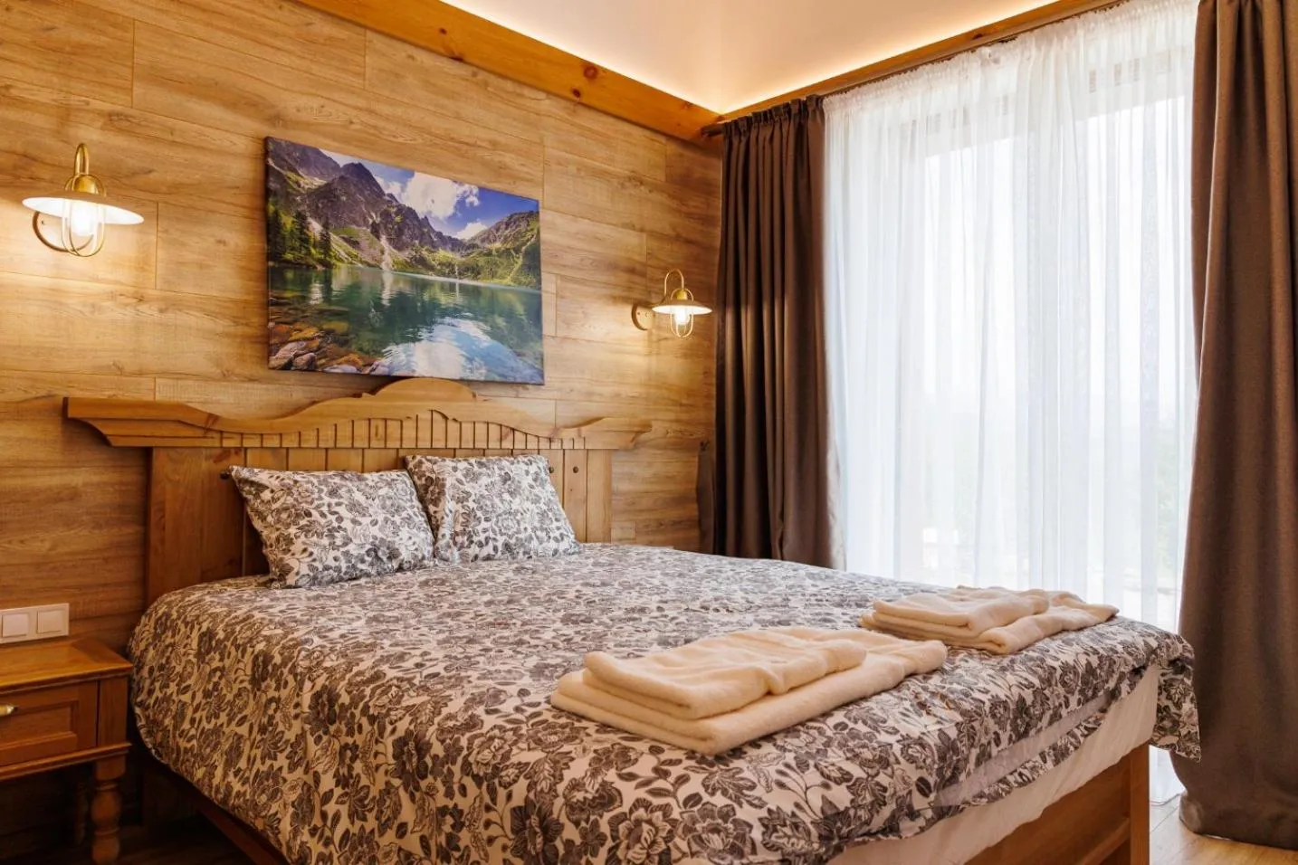 Photo of the whole room, Bed in Villa Letizia & Raphael w Sauna near Pirin Golf Resort