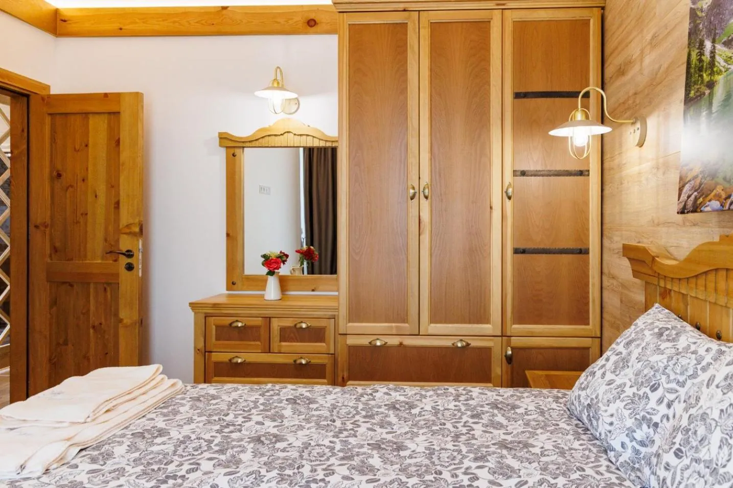 Bed in Villa Letizia & Raphael w Sauna near Pirin Golf Resort