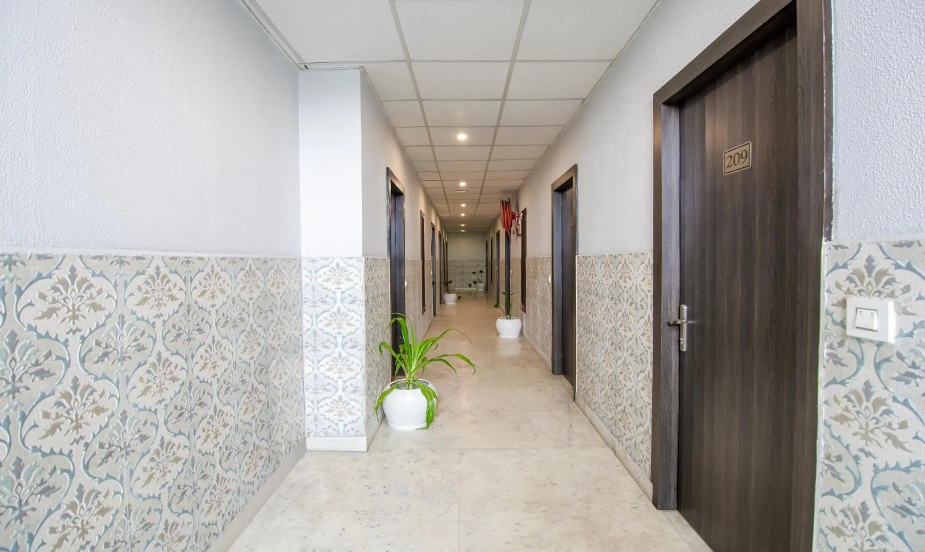 Lobby or reception in Treebo Trinetar International Lobby or reception in Treebo Trinetar International