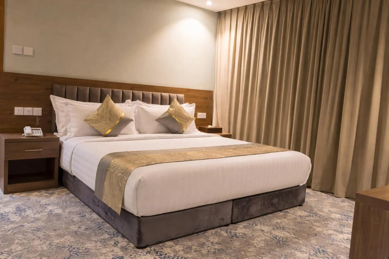 Bedroom, Bed in WS Hotel