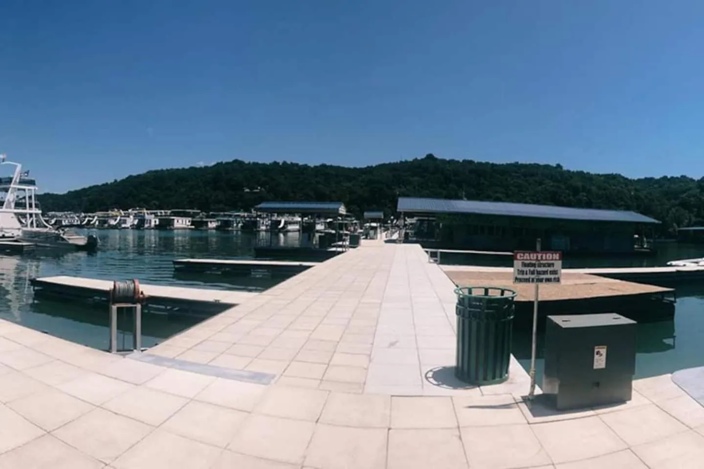 Light And Bright Cabin Close To Pates Ford Marina