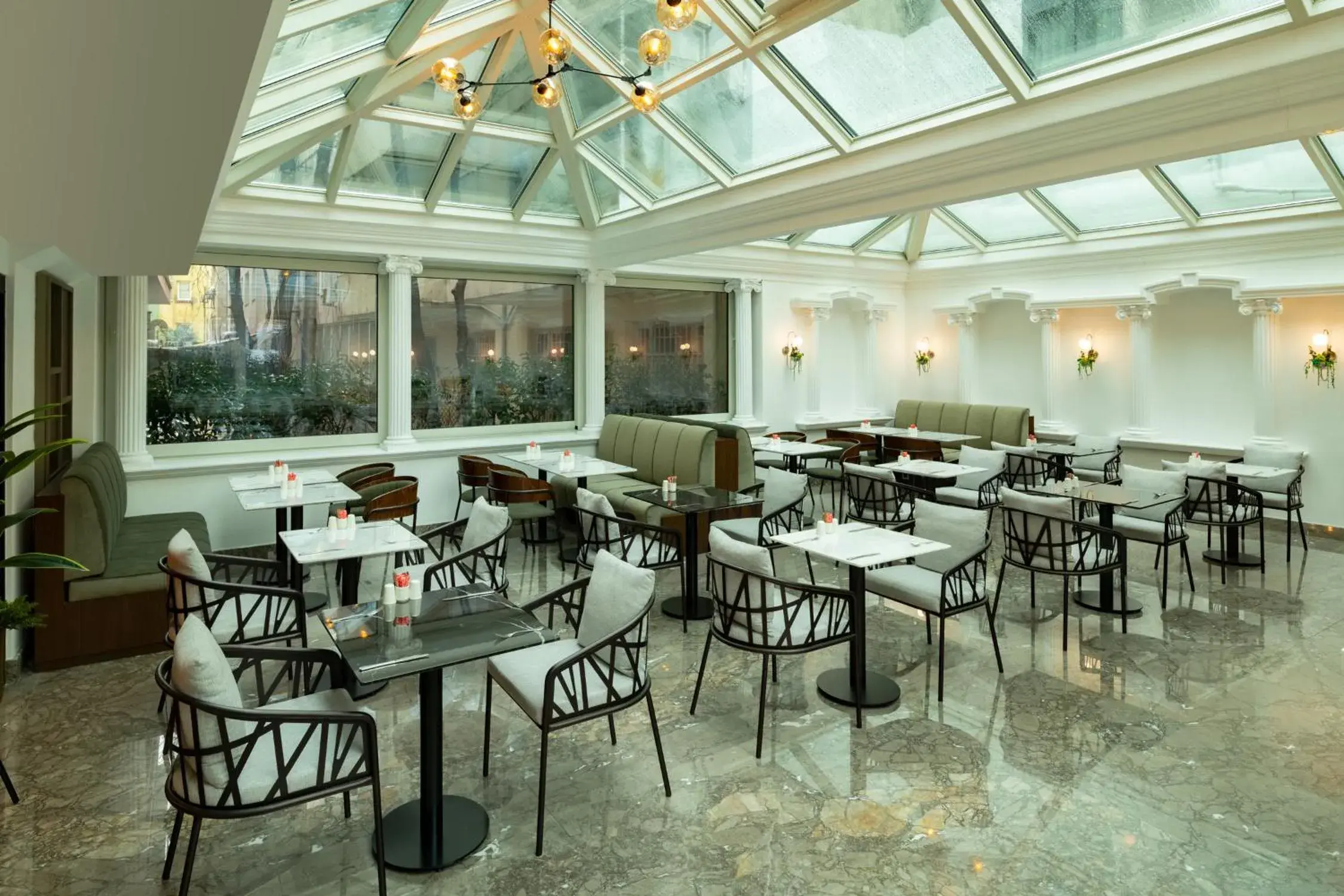 Restaurant/places to eat in Hotel Nena Restaurant/places to eat in Hotel Nena