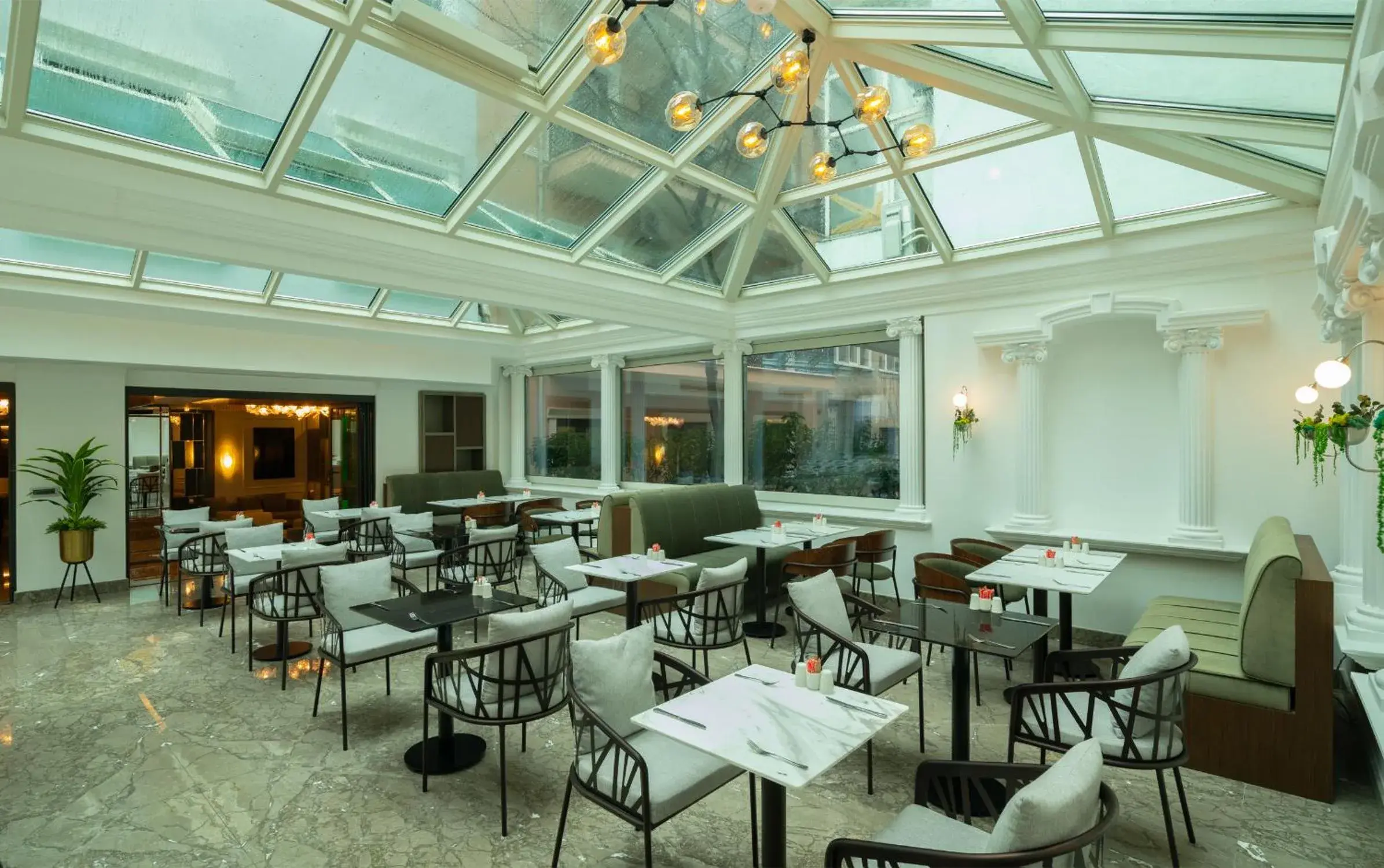 Restaurant/places to eat in Hotel Nena Restaurant/places to eat in Hotel Nena