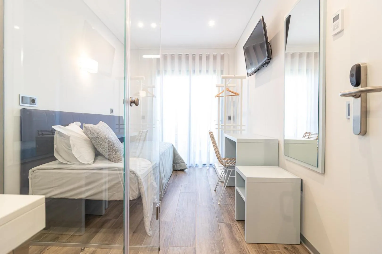 Bedroom, Bed in Avenue 41 Guest House