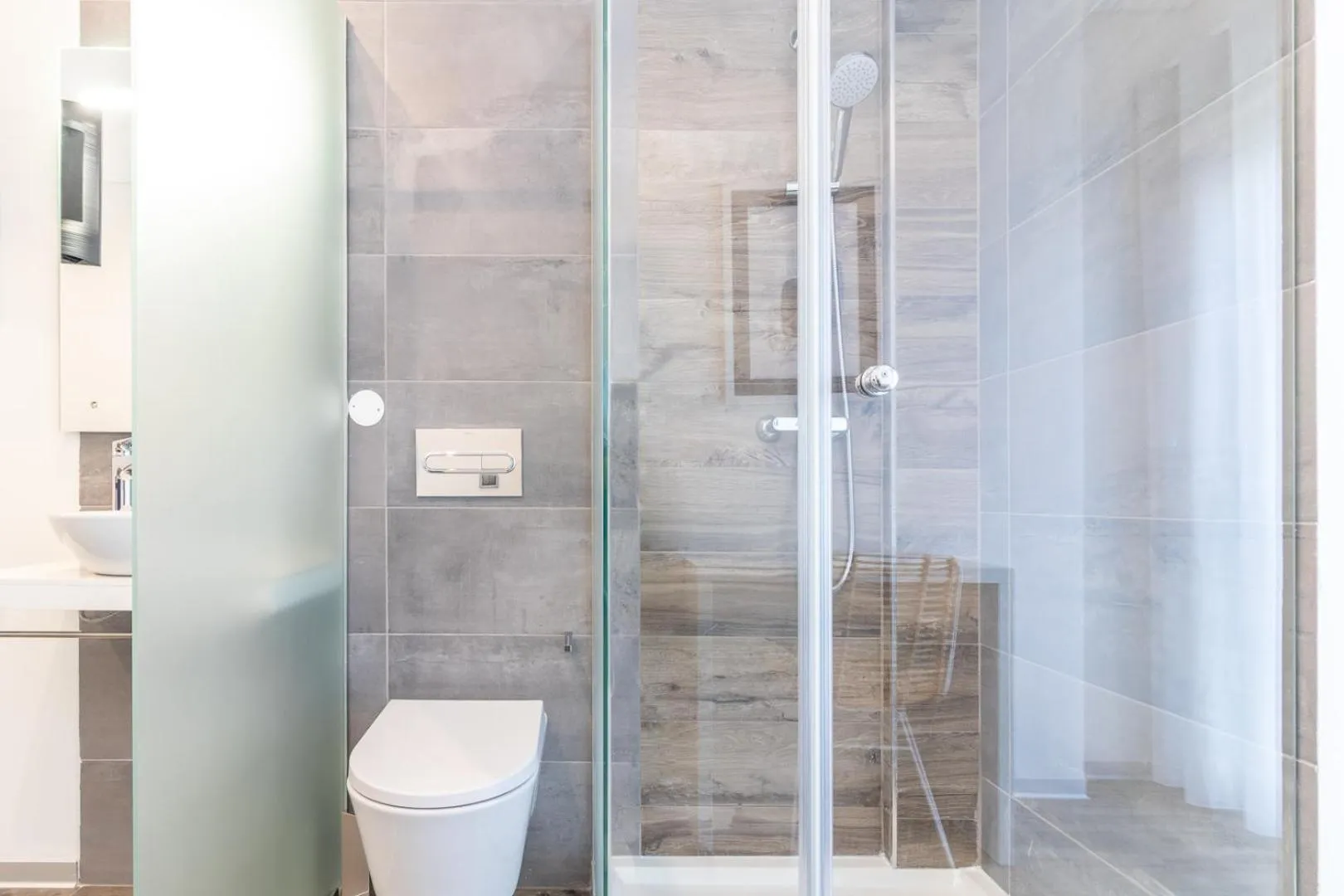 Bathroom in Avenue 41 Guest House