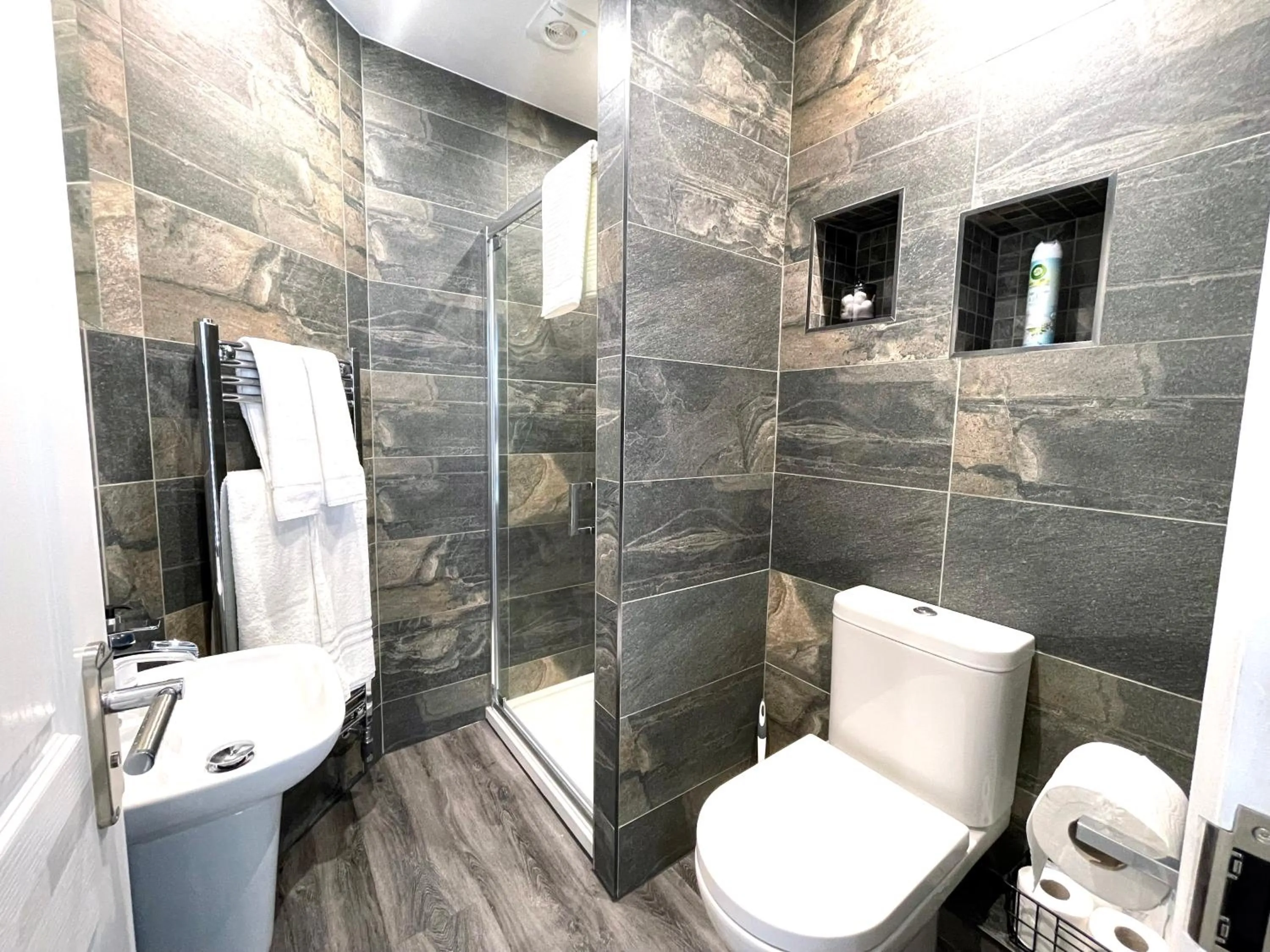 Shower in The Devonshire Villa