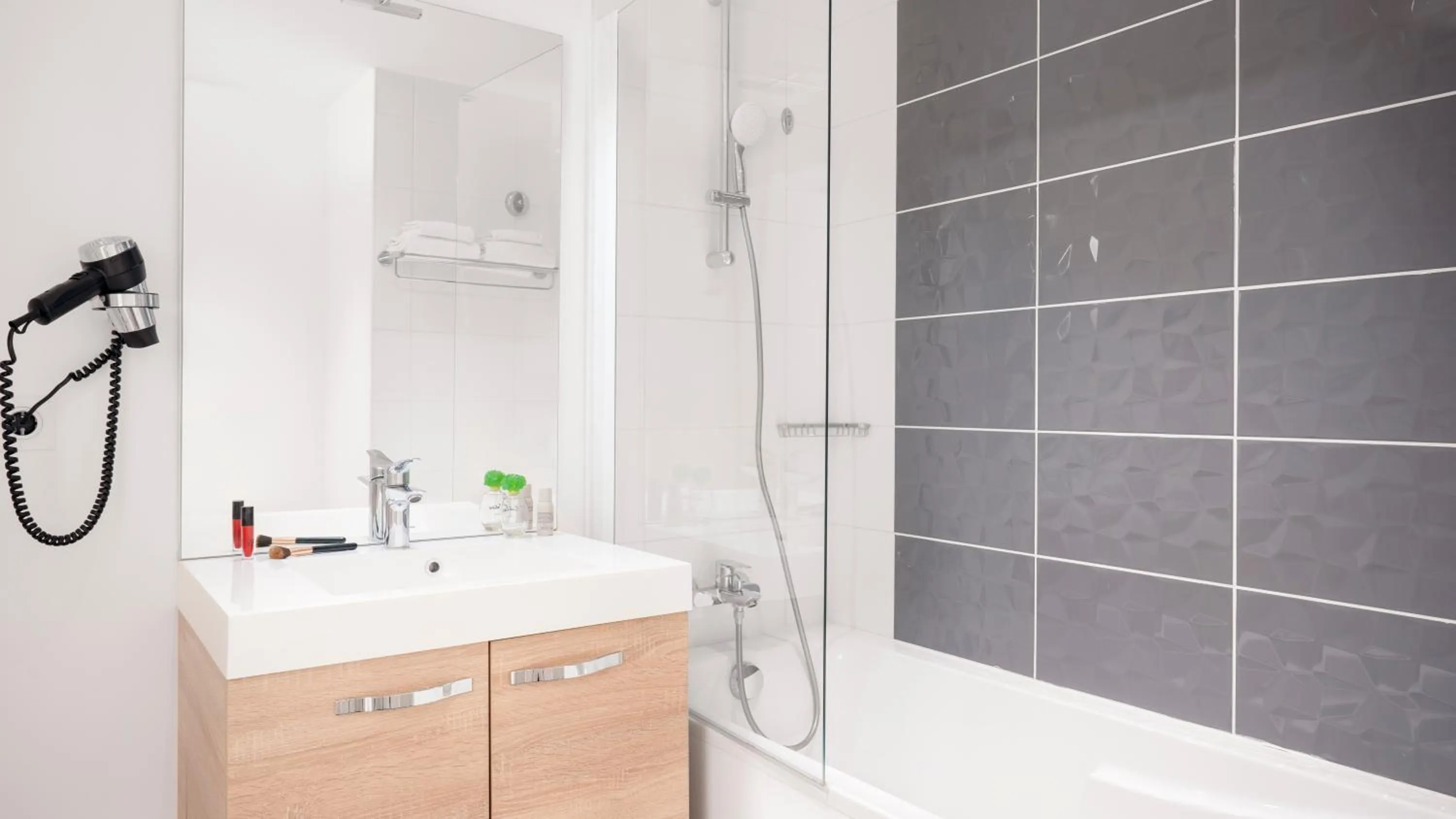 Bathroom in Residhome Dijon Cité Des Vignes