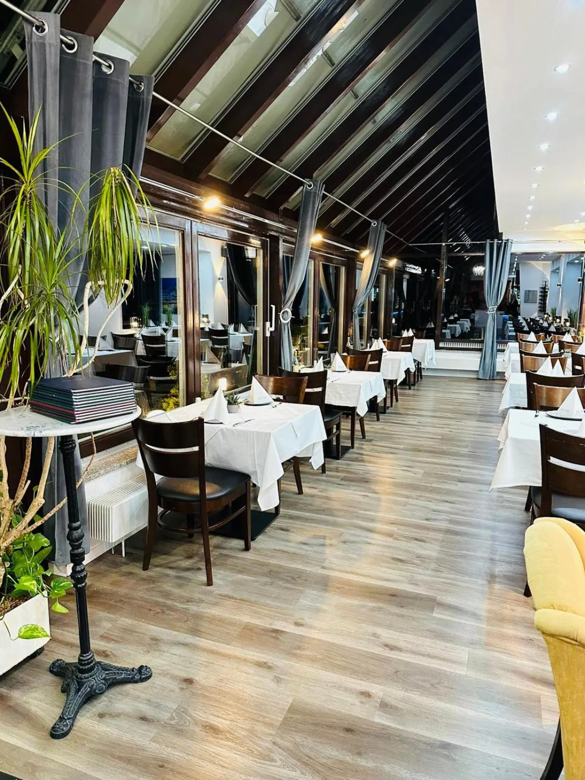 Restaurant/places to eat in Hotel & Restaurant Olio é Pane ENZKLÖSTERLE