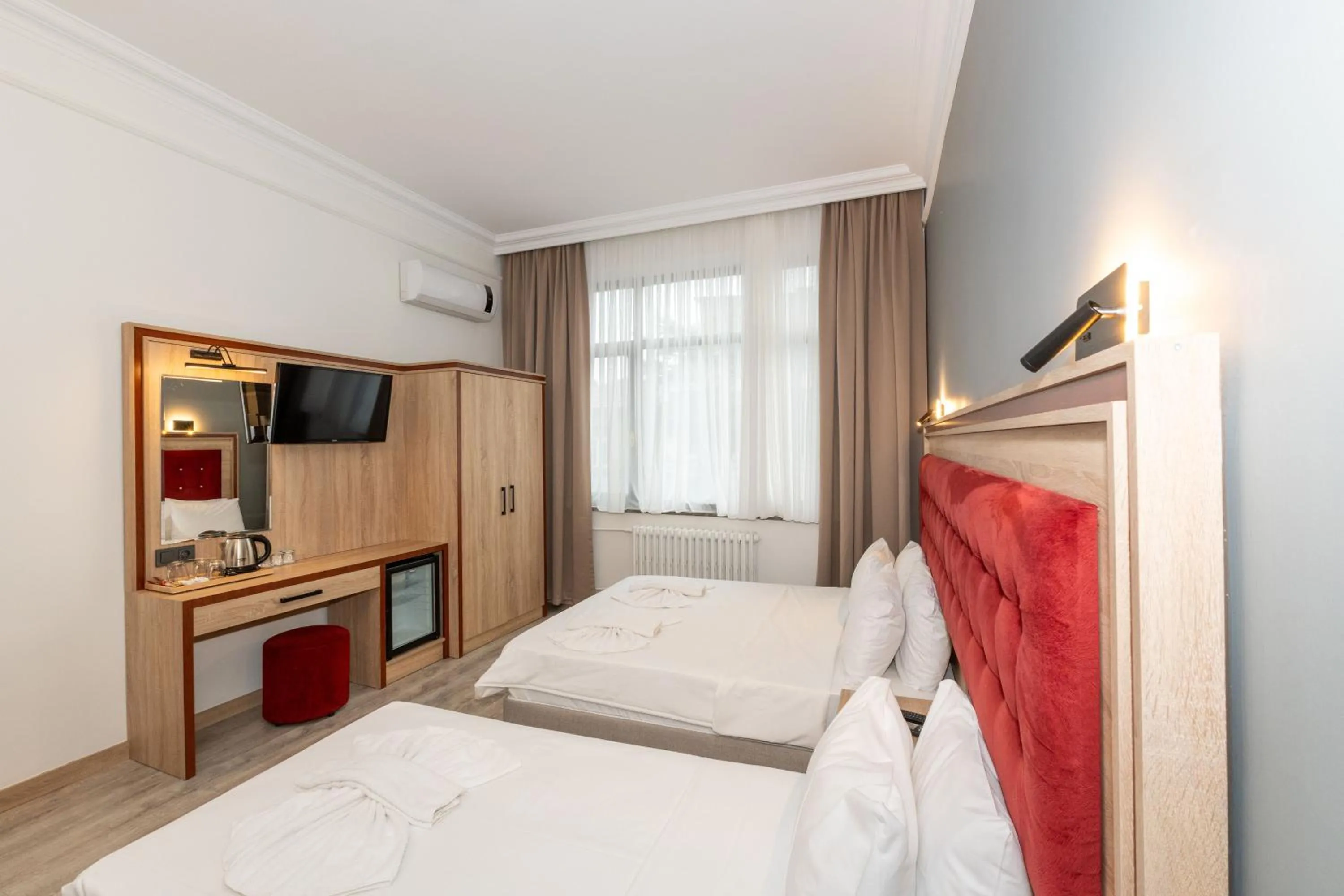 TV and multimedia, Bed in Olimpic Hotel