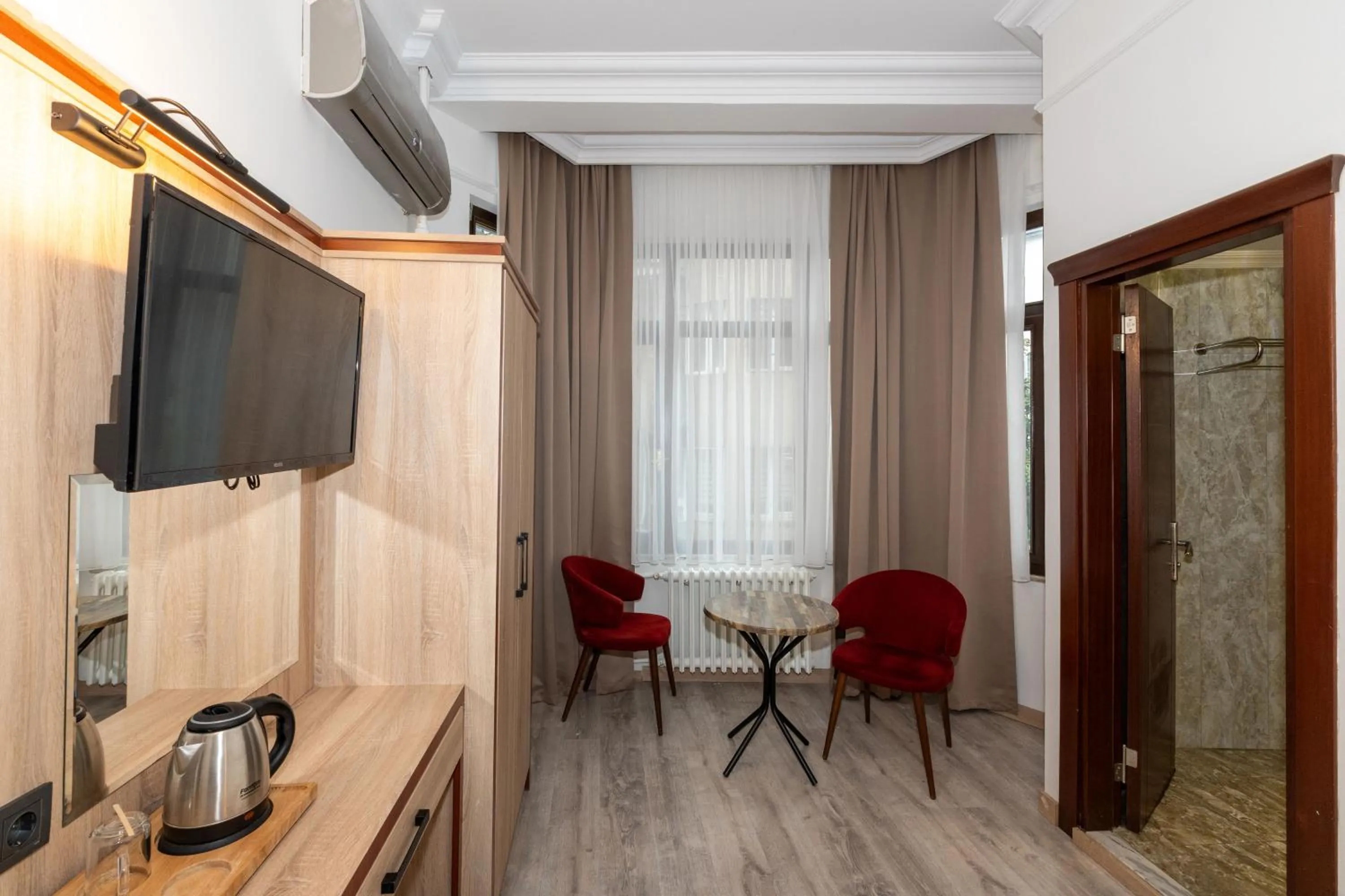 Seating area in Olimpic Hotel