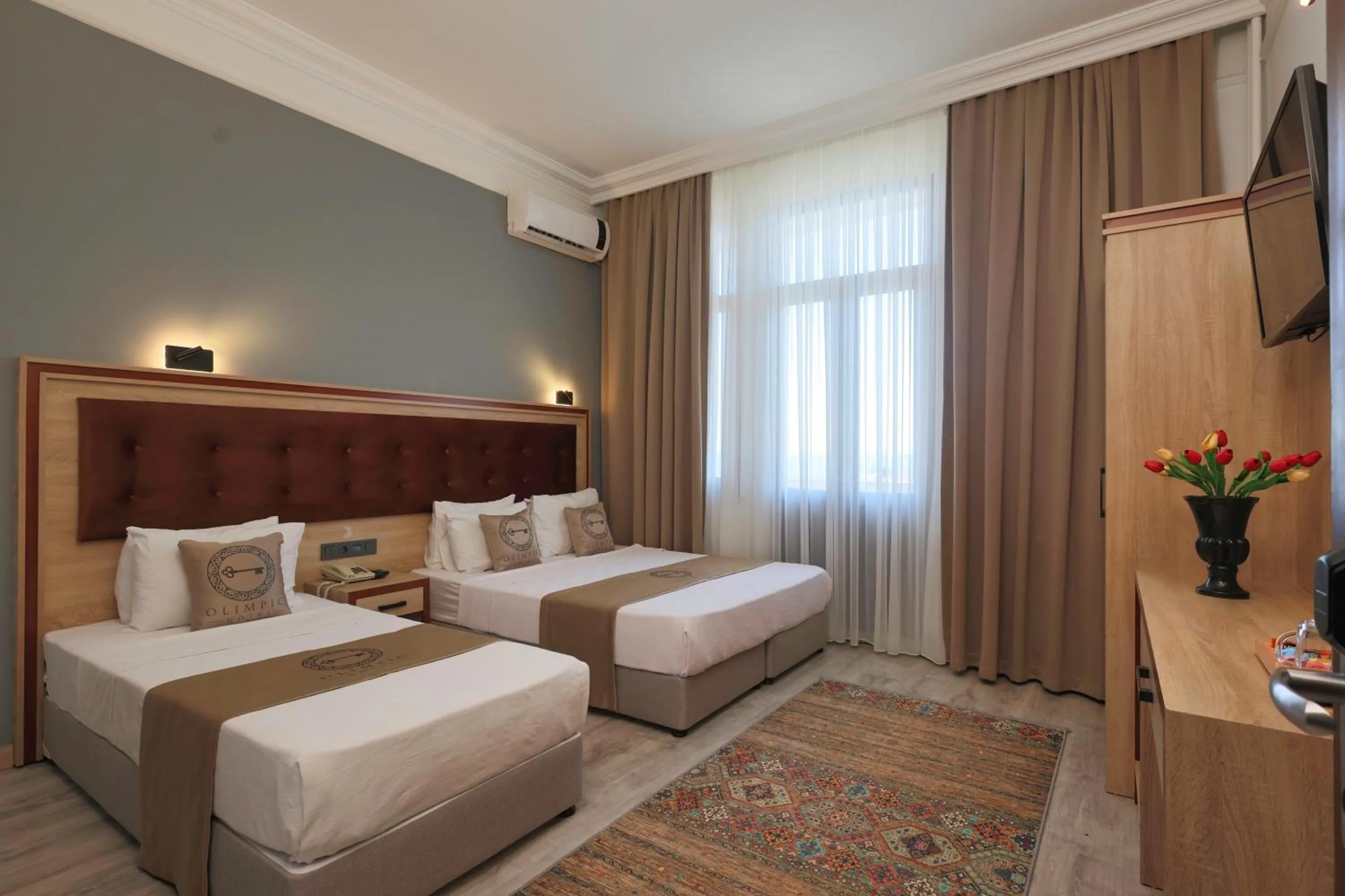 TV and multimedia, Bed in Olimpic Hotel