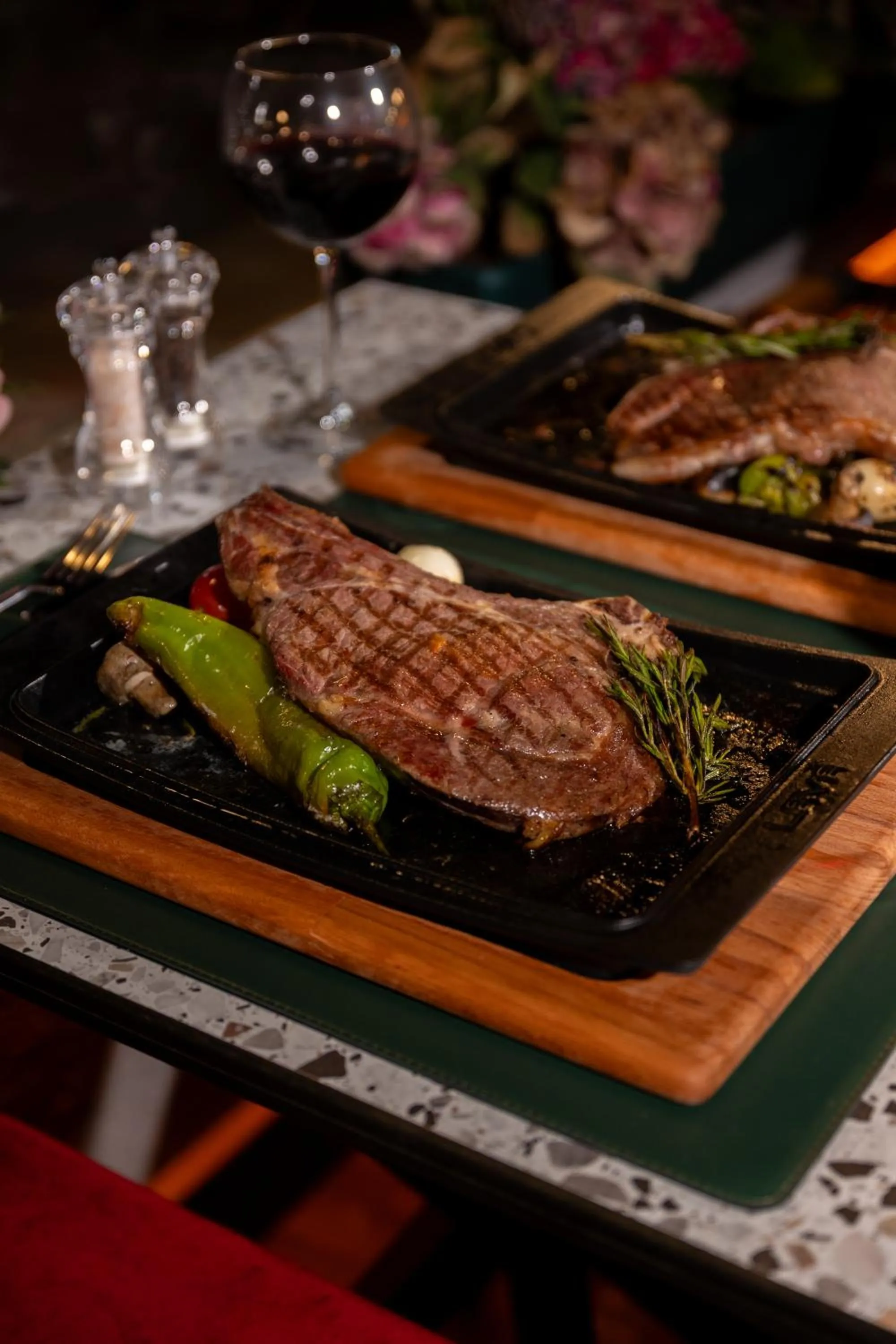 Restaurant/places to eat in Olimpic Hotel