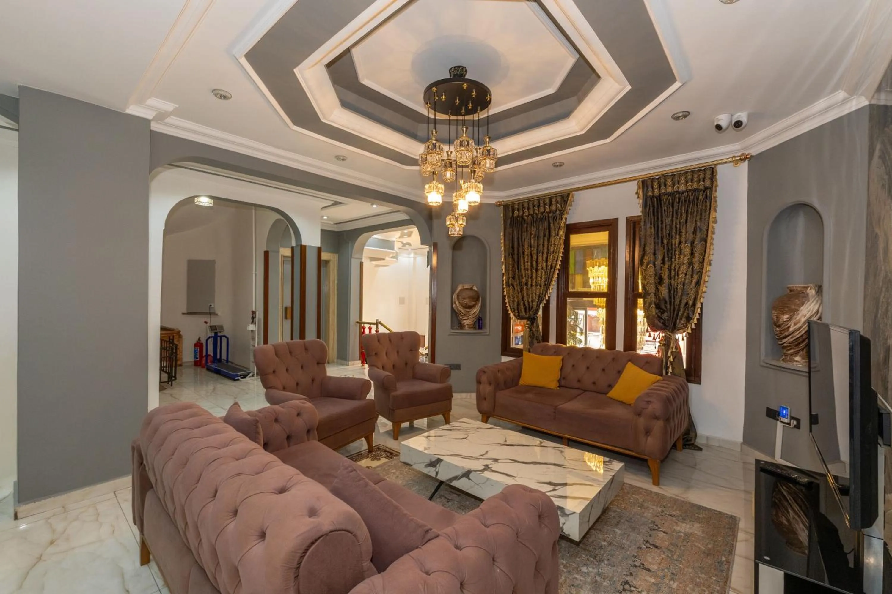 Lobby or reception in Olimpic Hotel