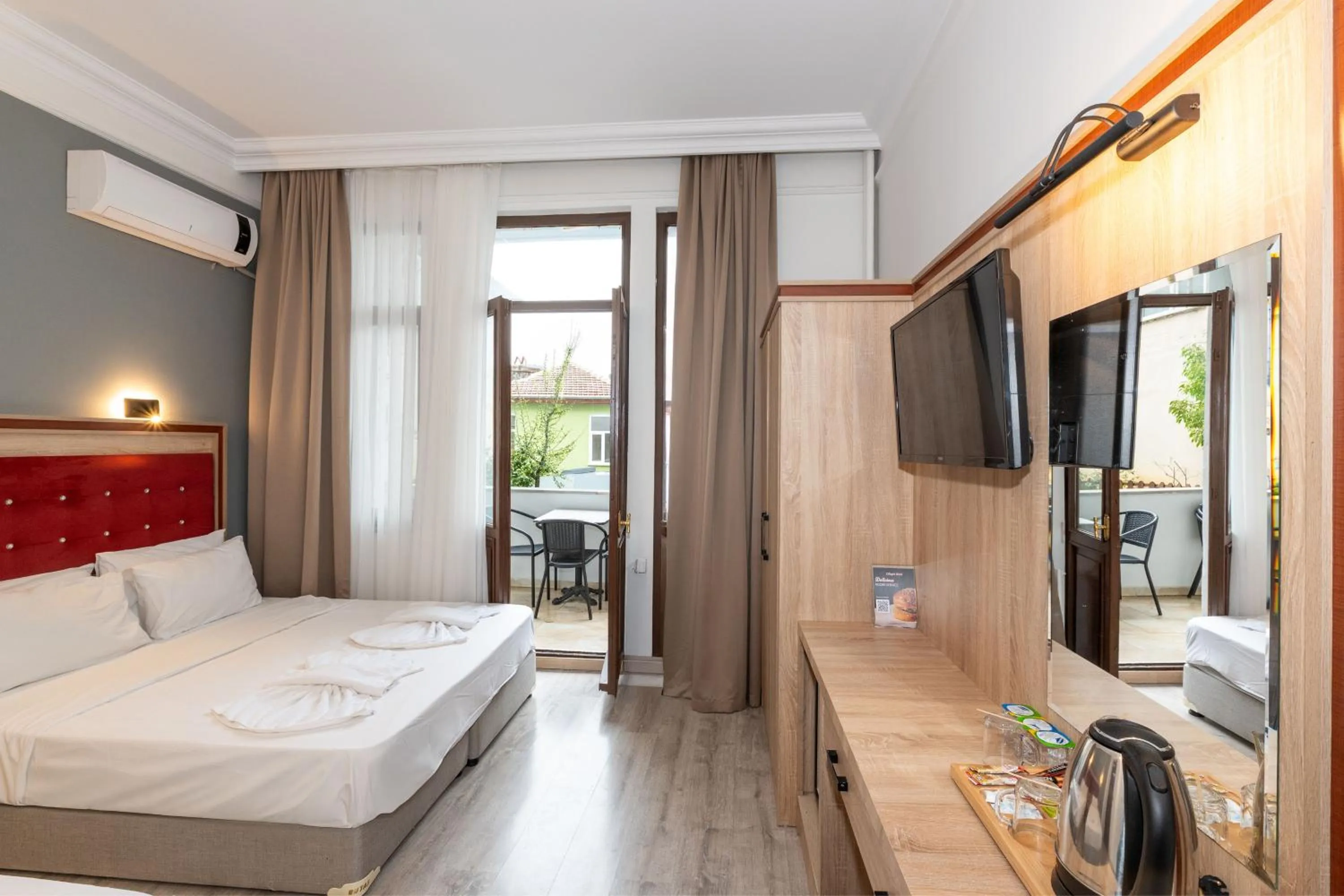 Bed in Olimpic Hotel