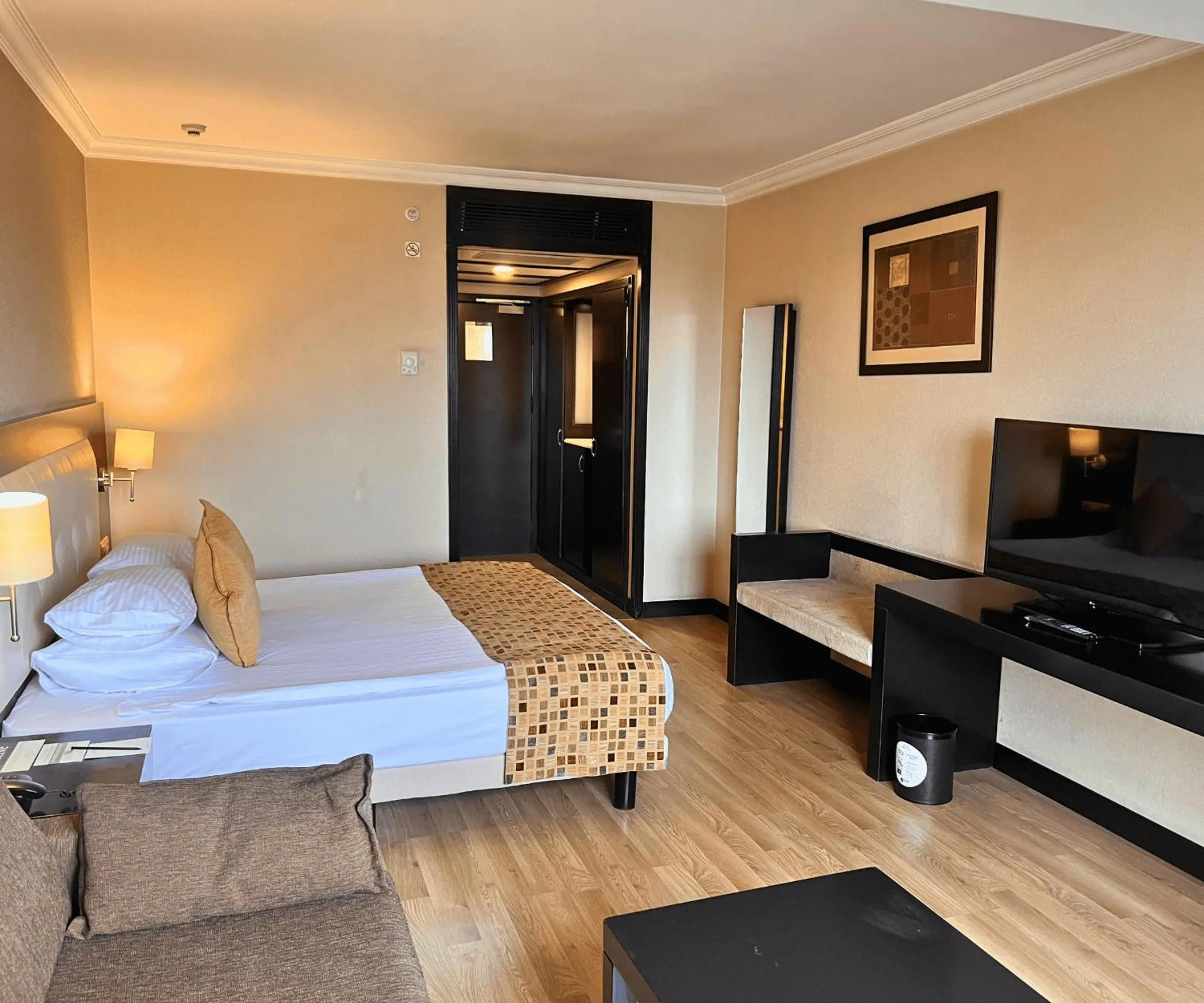 Bedroom, Bed in Eresin Hotels Topkapı