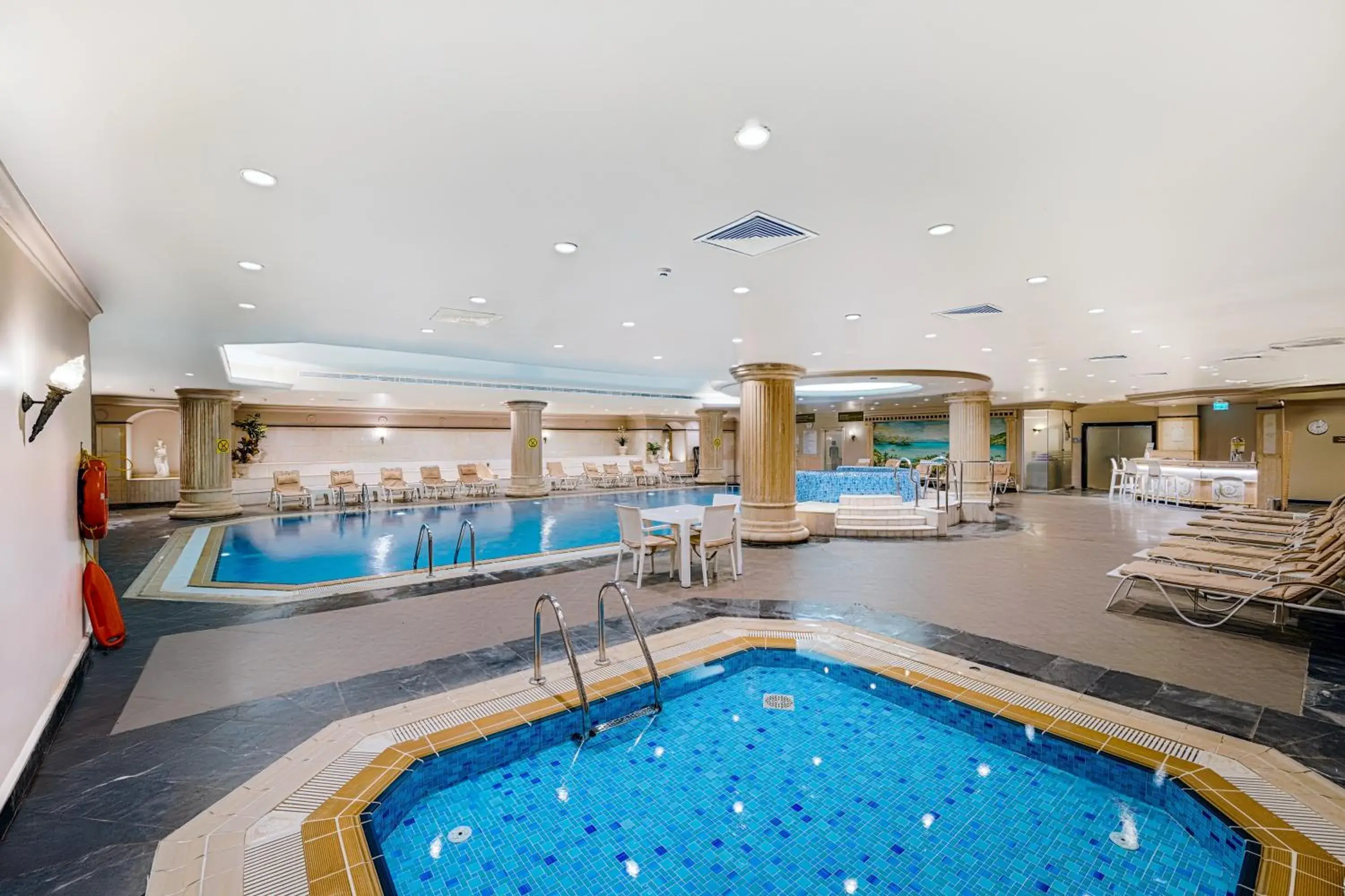 Pool view in Eresin Hotels Topkapı Pool view in Eresin Hotels Topkapı