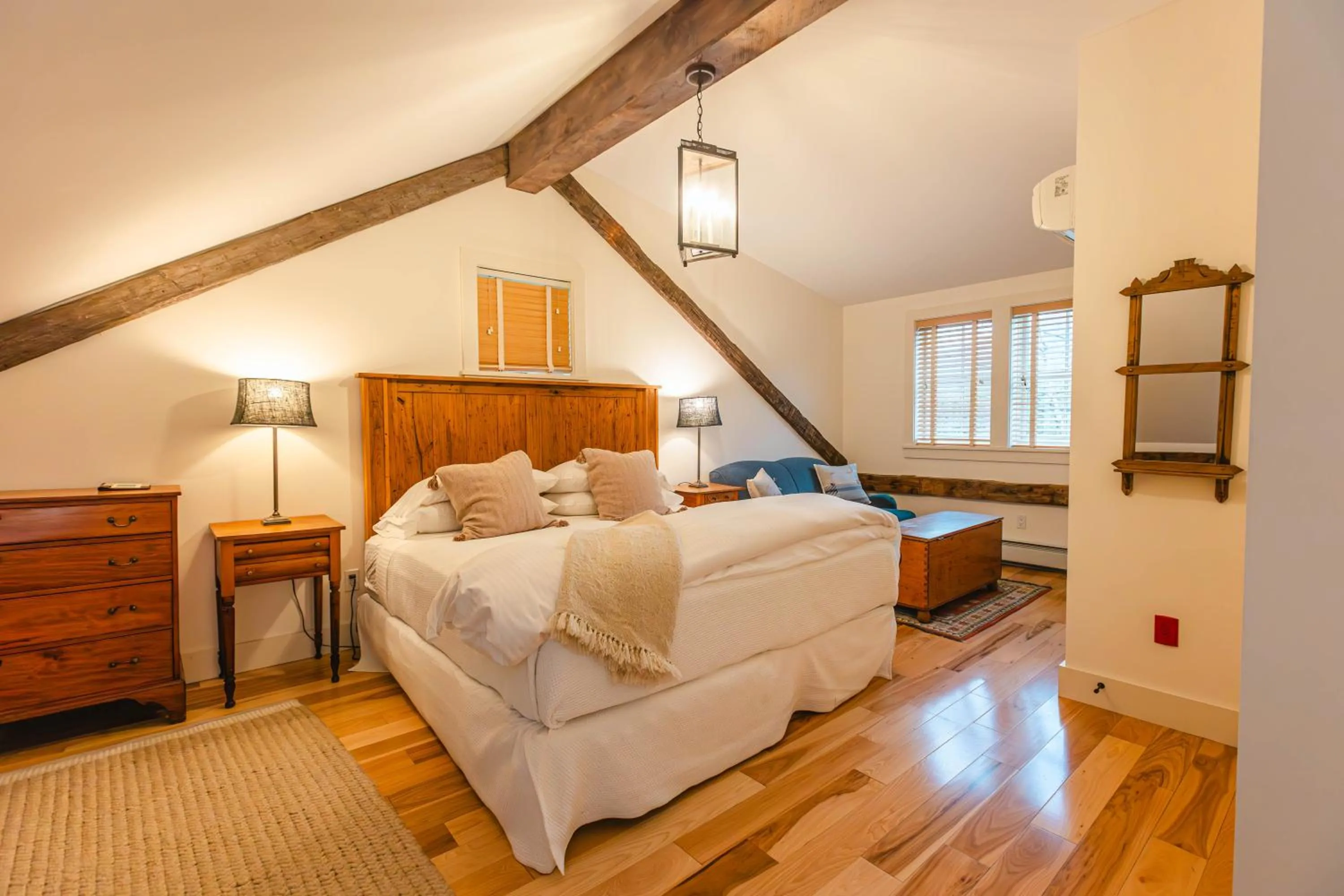 Bed in Hill Farm Inn - Manchester