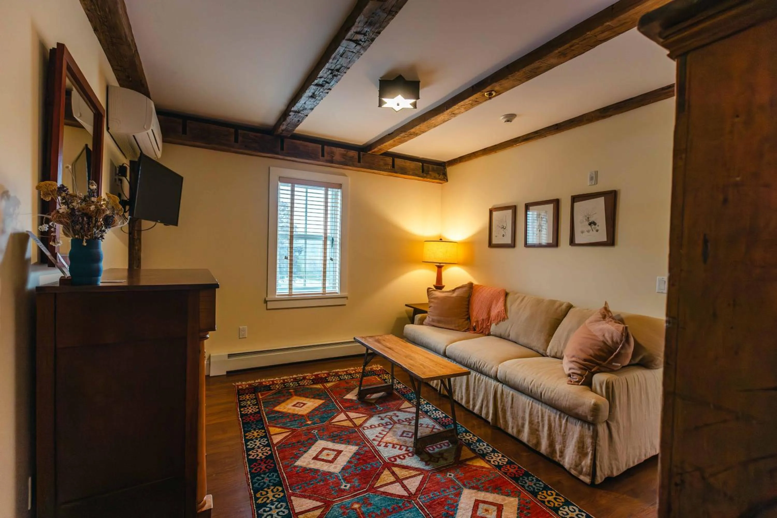 Living room in Hill Farm Inn - Manchester