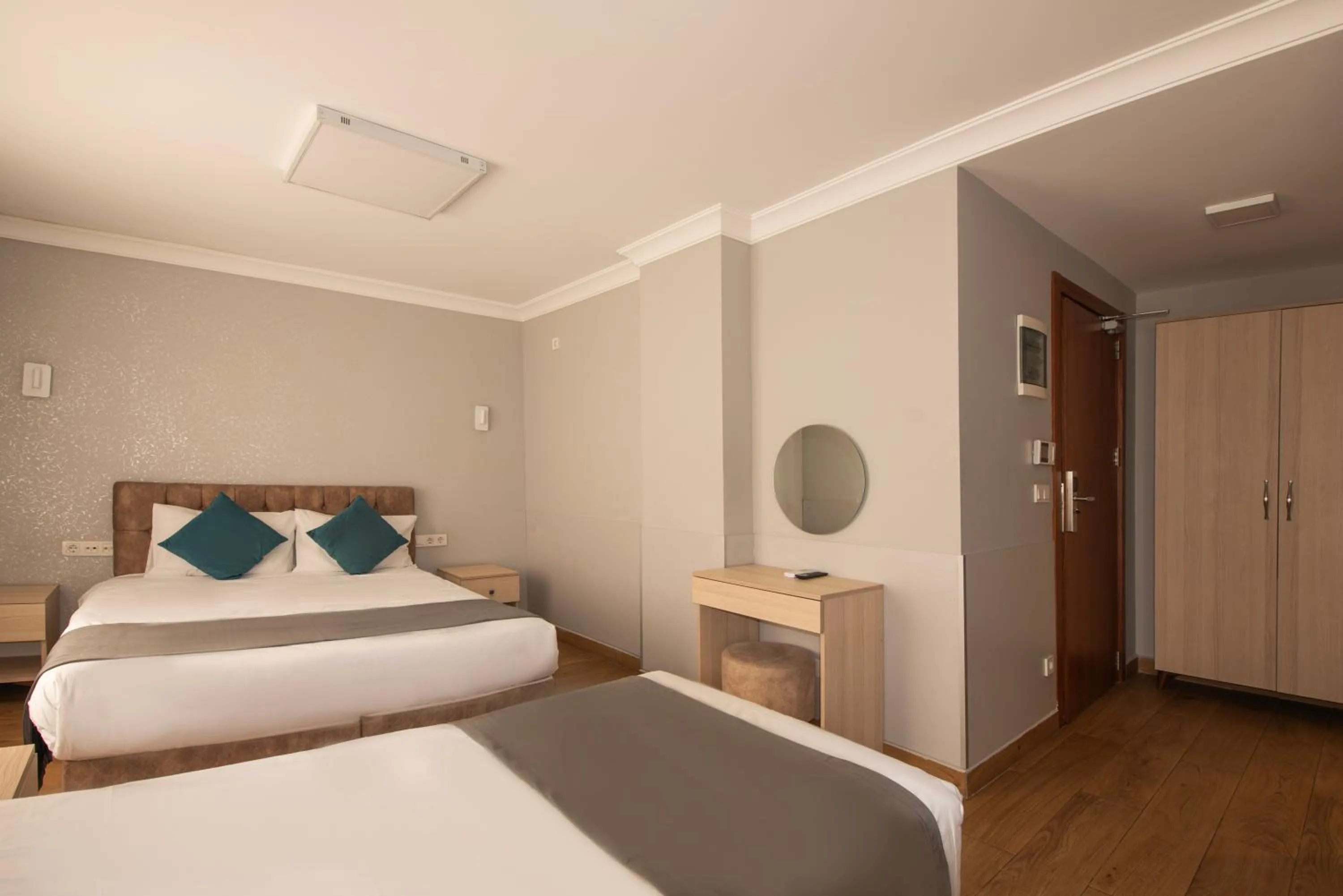 Photo of the whole room, Bed in Sur Hotel Sultanahmet