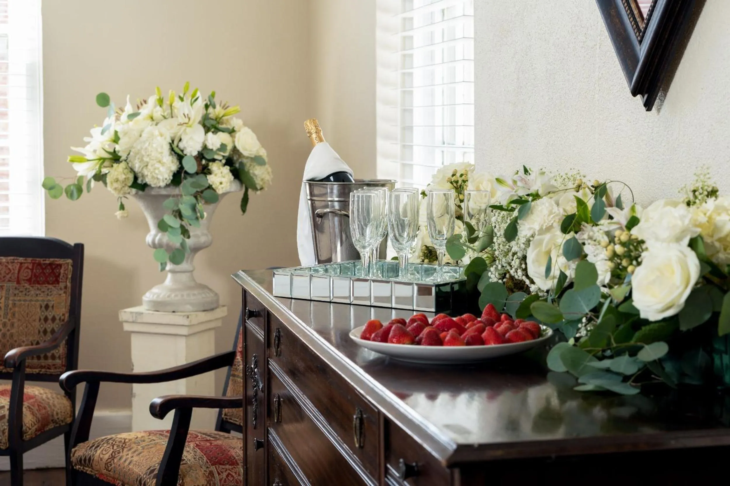 wedding in Magnolia Manor and Chapel