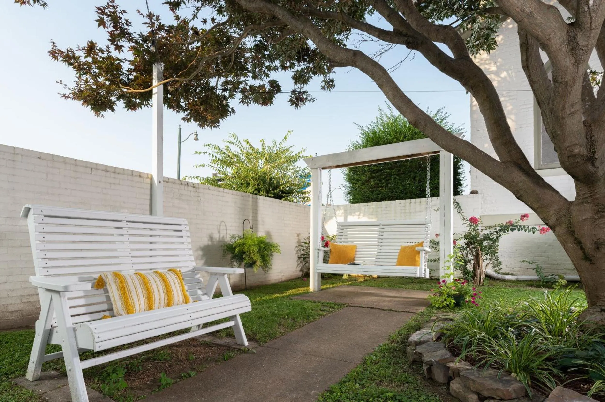Inner courtyard view in Magnolia Manor and Chapel