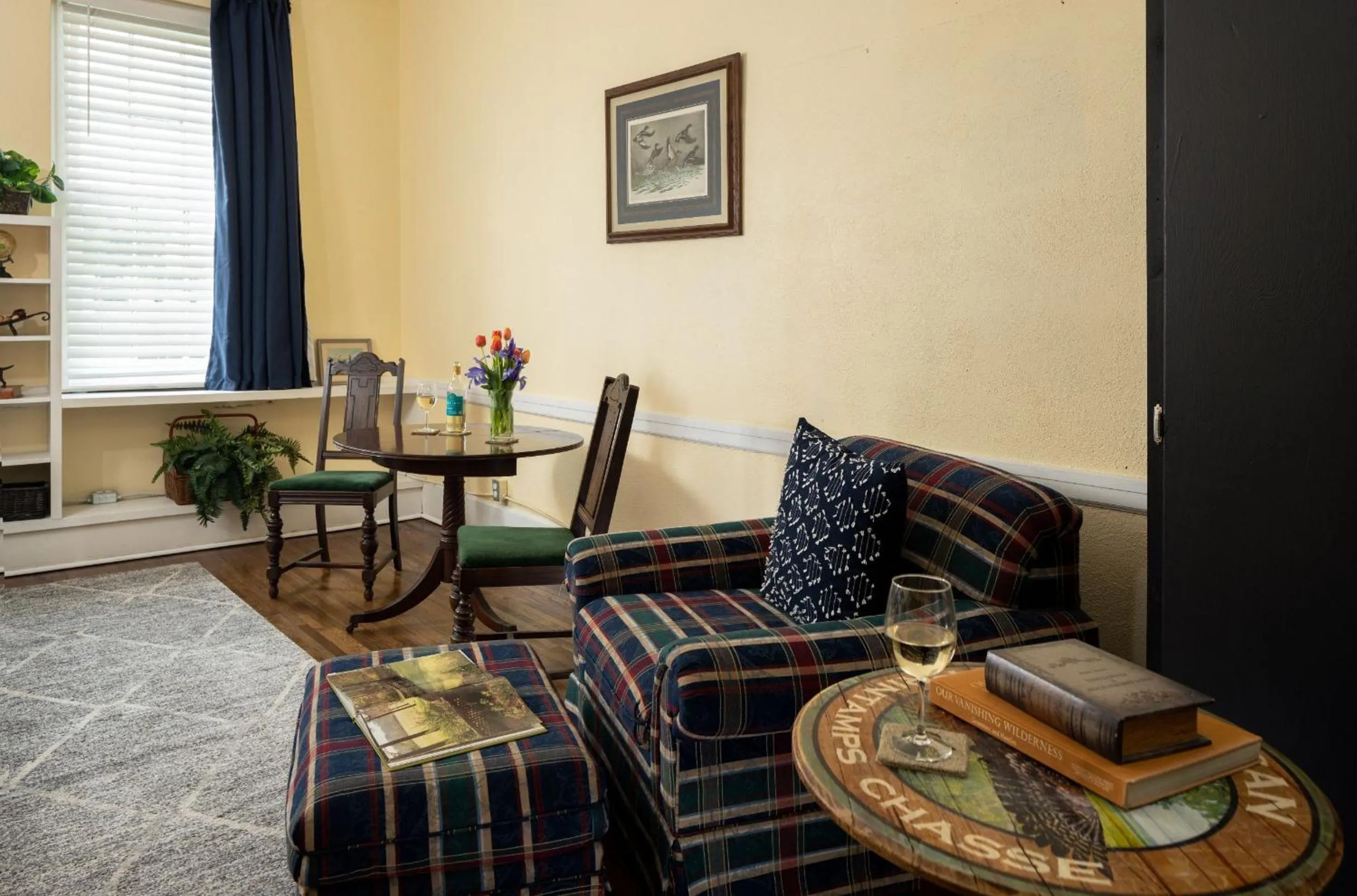 Seating area in Magnolia Manor and Chapel