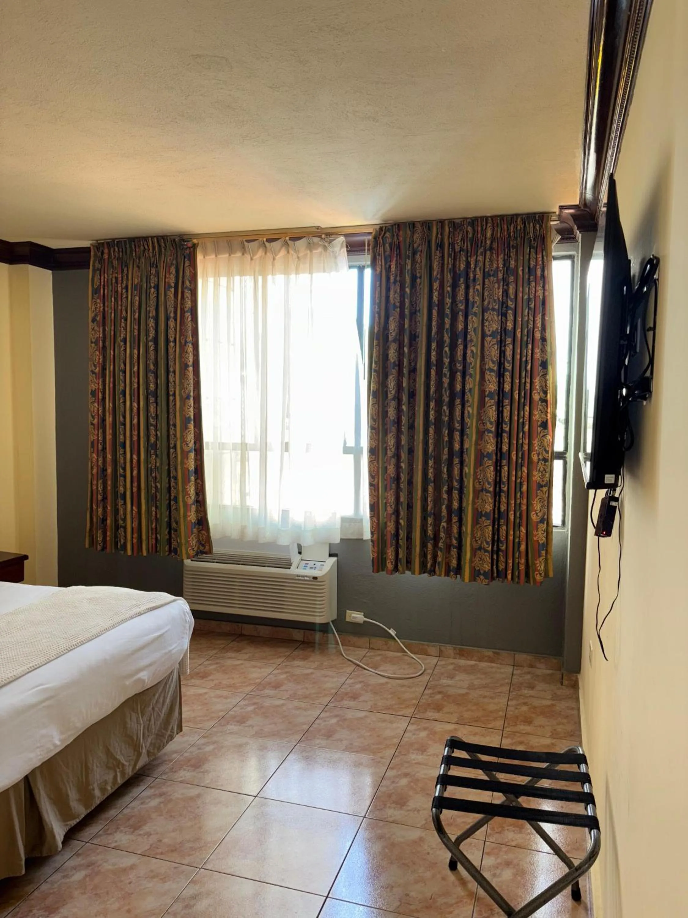 Photo of the whole room, Bed in FLORENCIA PLAZA HOTEL