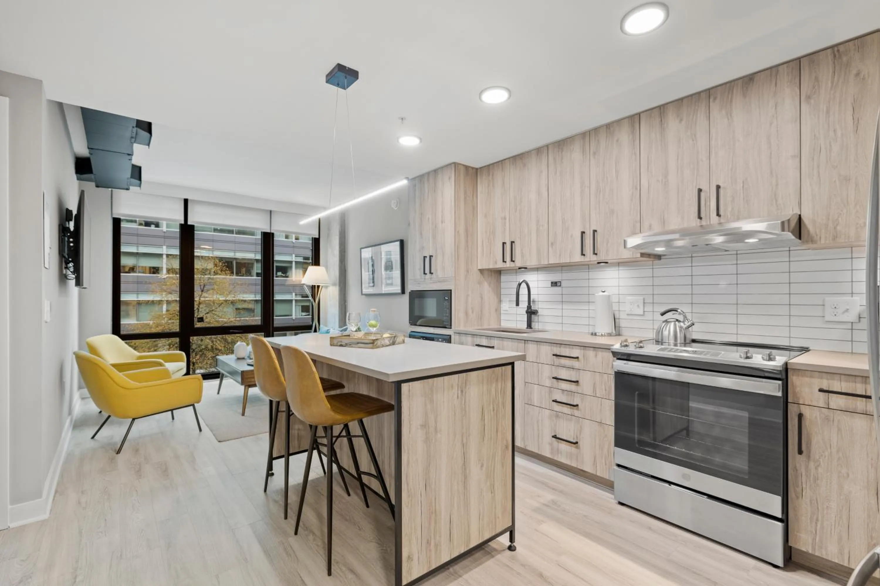 Kitchen or kitchenette in Coda on Half, a Placemakr Experience - Navy Yard